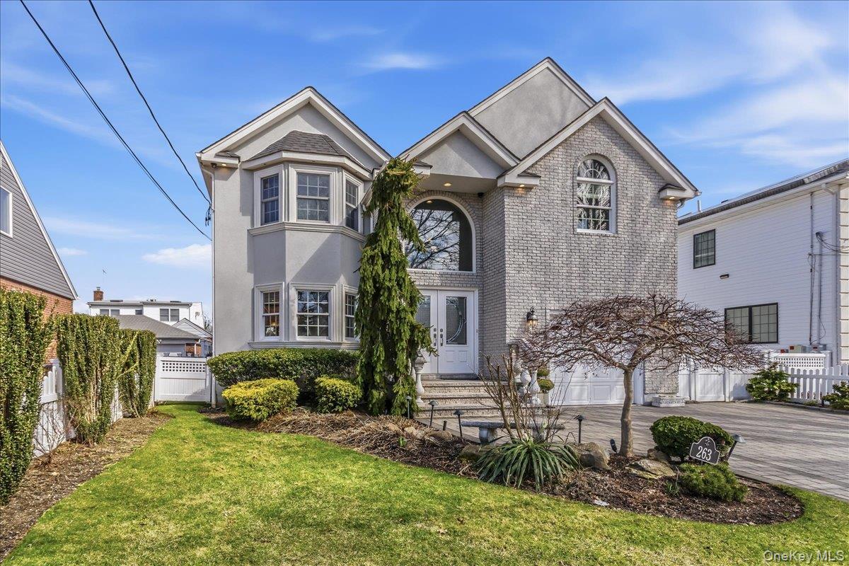 263 James Street – For Sale