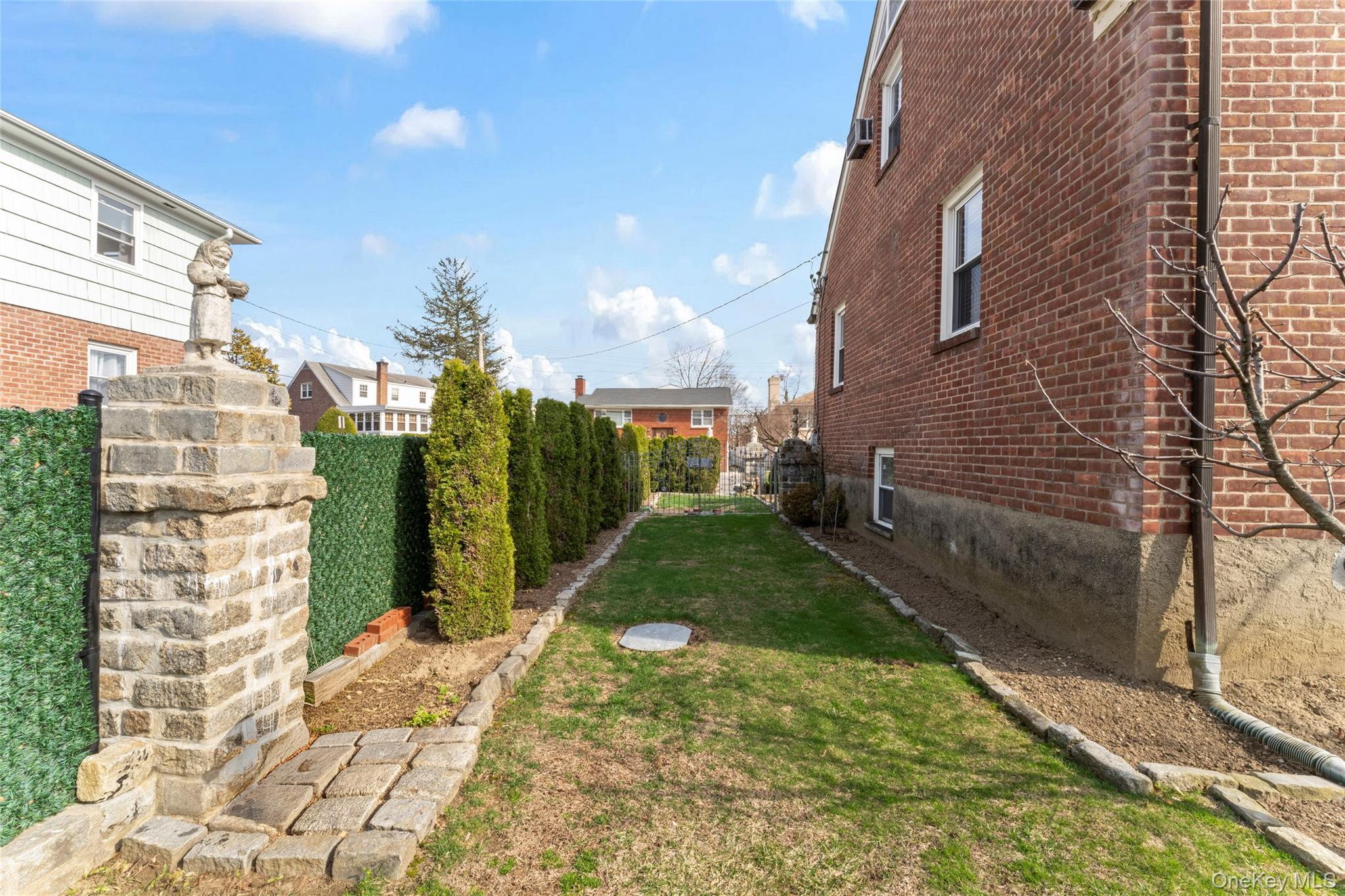 18 Butler Place – For Sale photo 47
