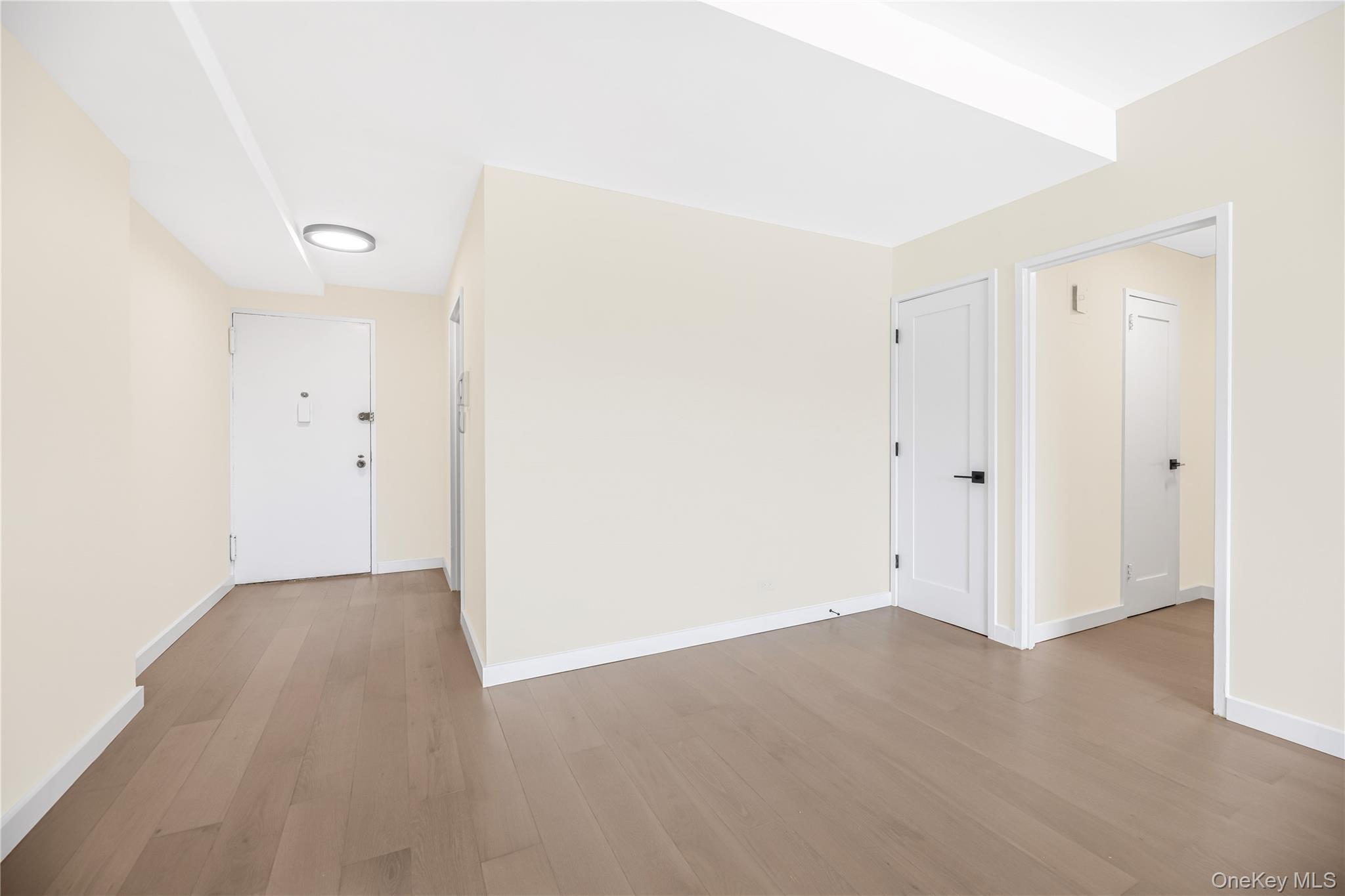 3671 Hudson Manor Terrace, Unit 1A photo 6