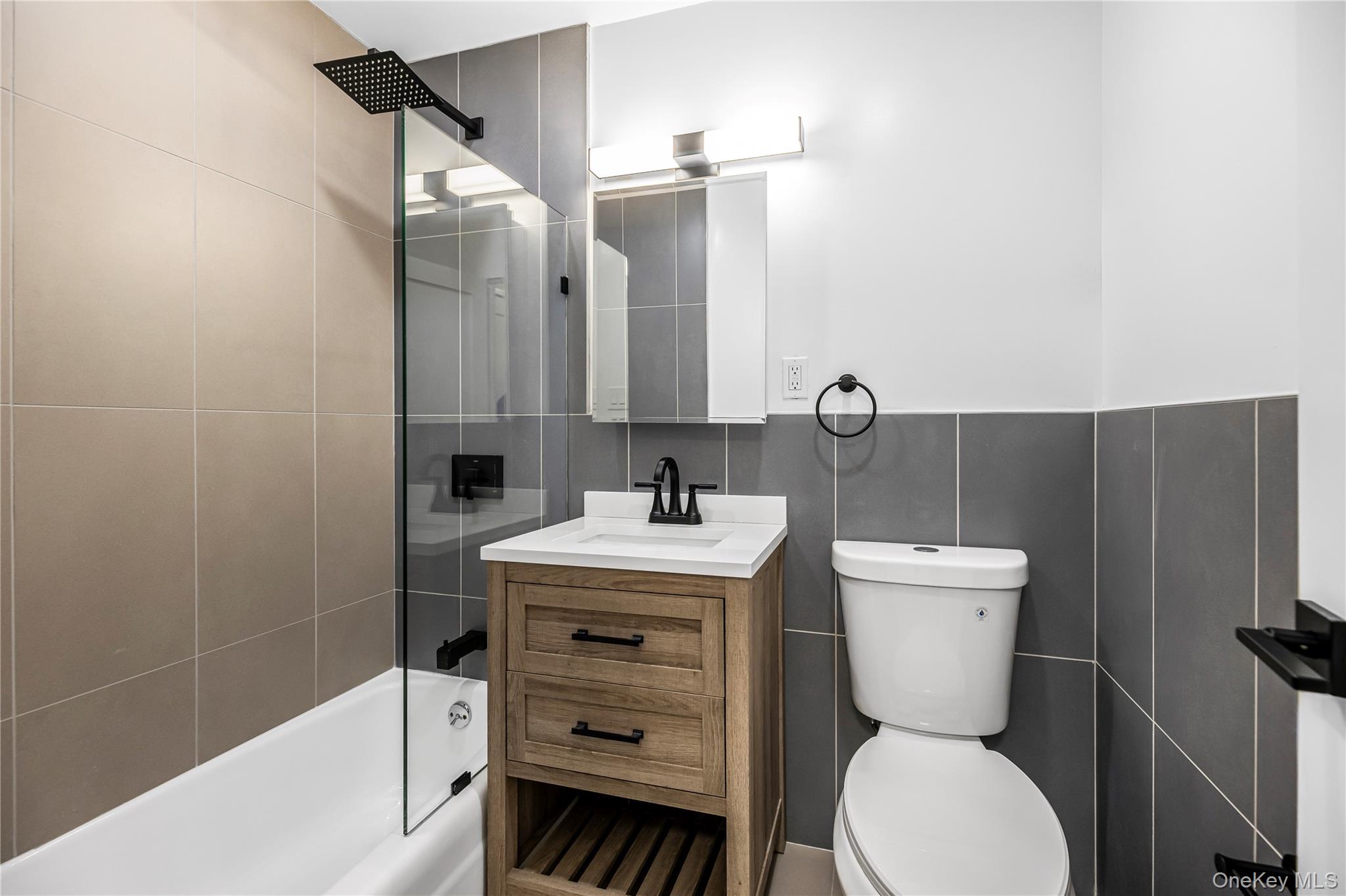 3671 Hudson Manor Terrace, Unit 1A photo 13