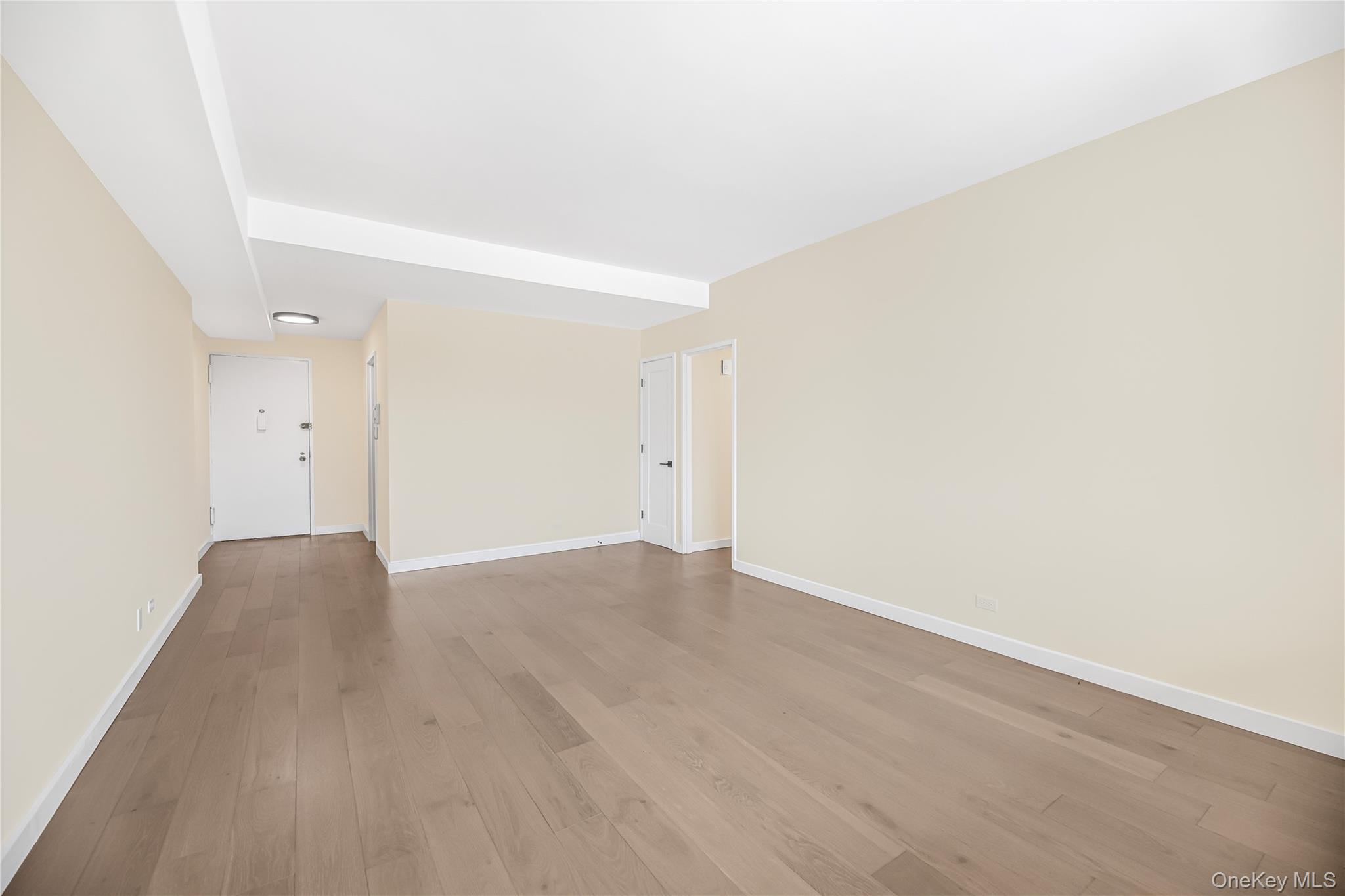 3671 Hudson Manor Terrace, Unit 1A photo 5