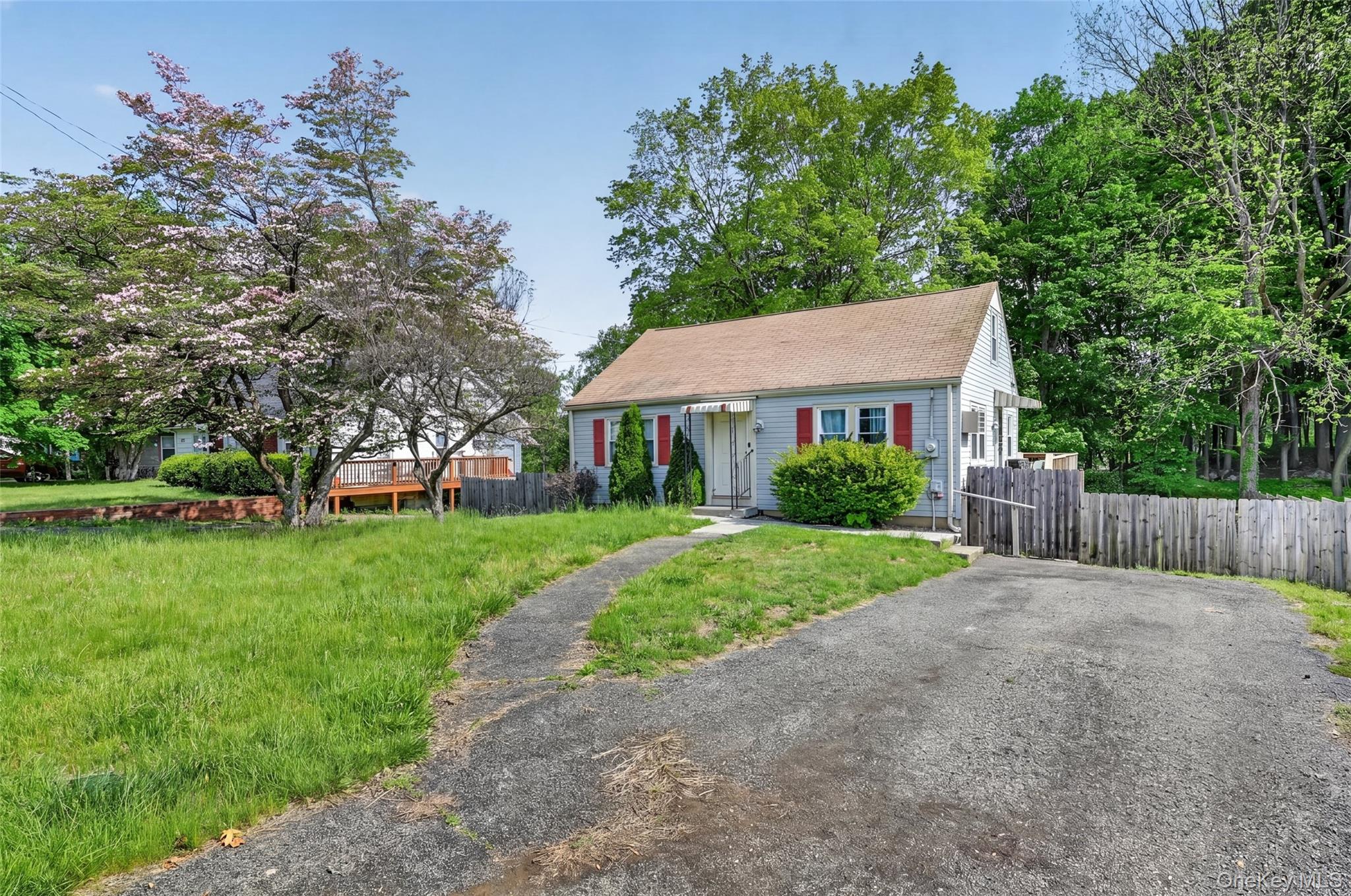 20 Hilltop Drive – For Sale photo 2