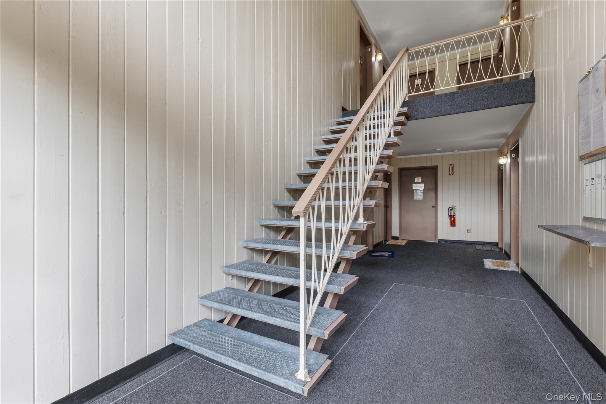 2 Woods End Circle, Unit E photo 2