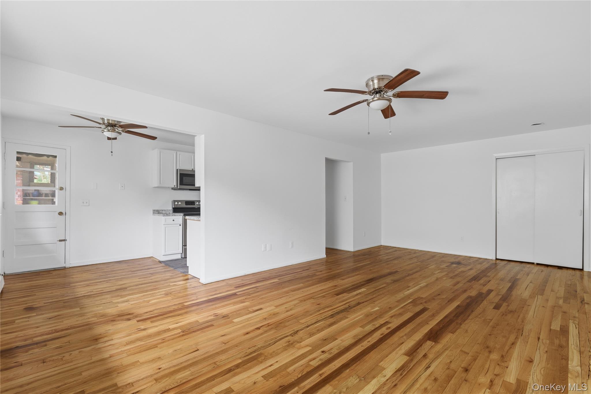 2 Woods End Circle, Unit E photo 5