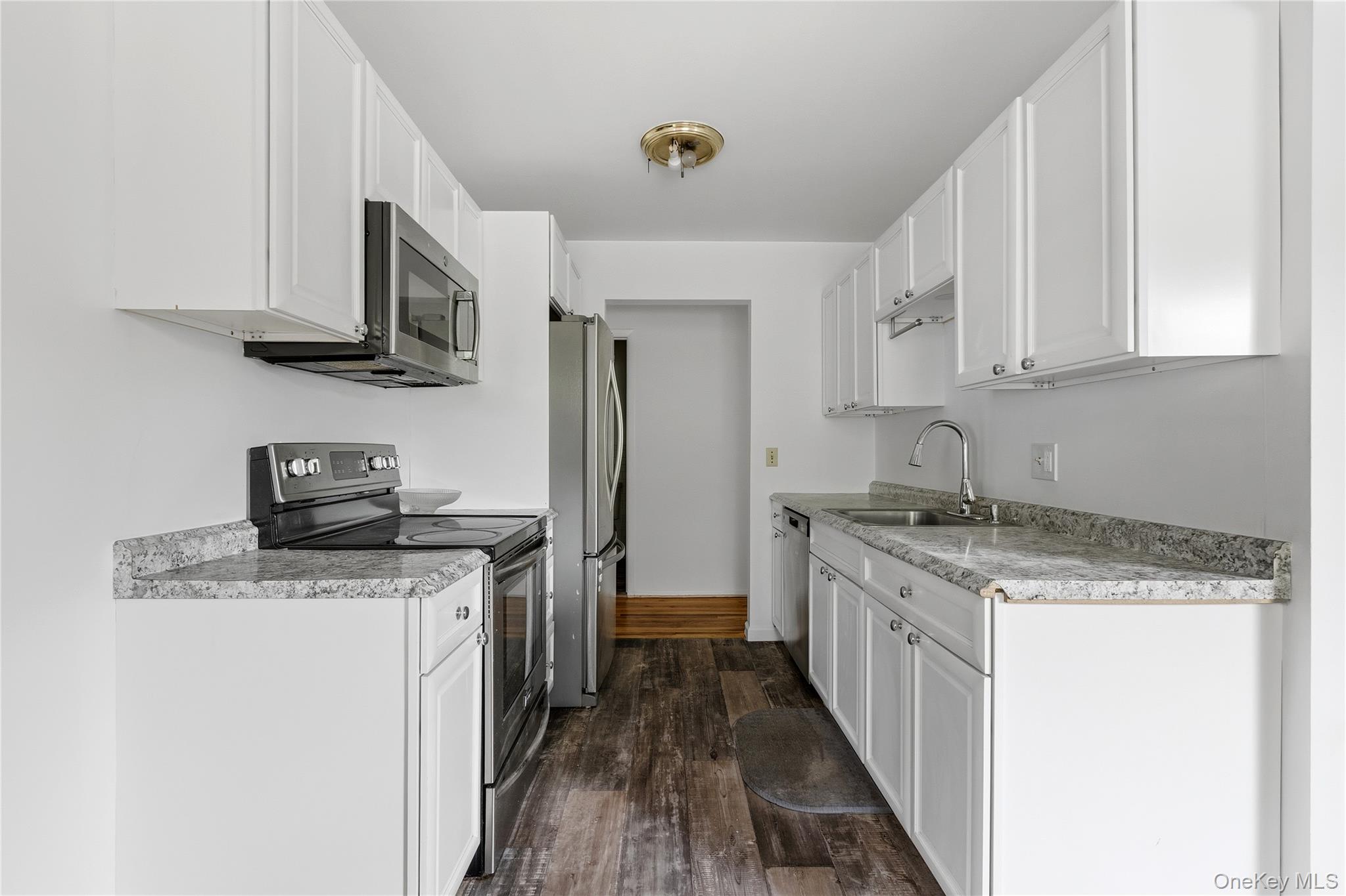 2 Woods End Circle, Unit E photo 7