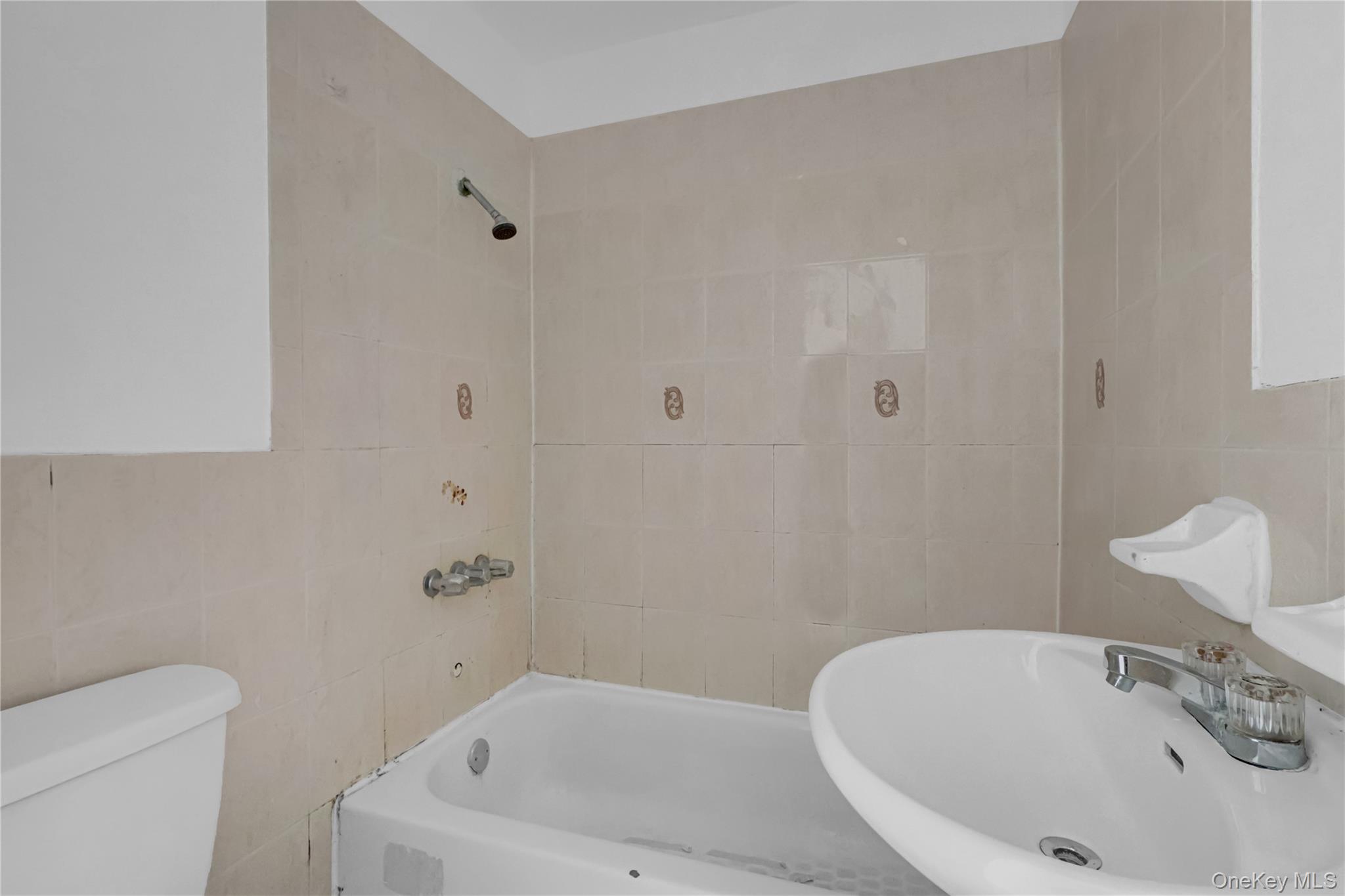 150-81 116th Drive – For Sale photo 16