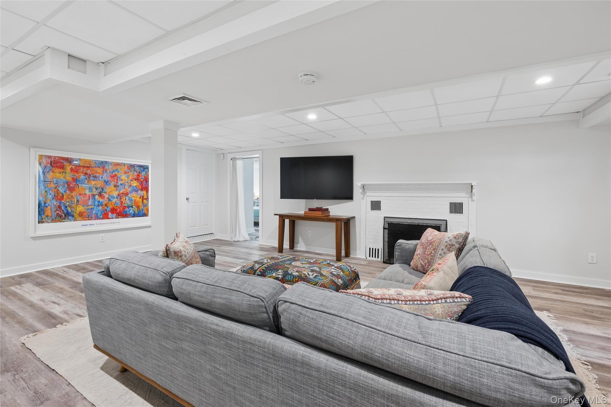 250 Oak Road – For Rent photo 12