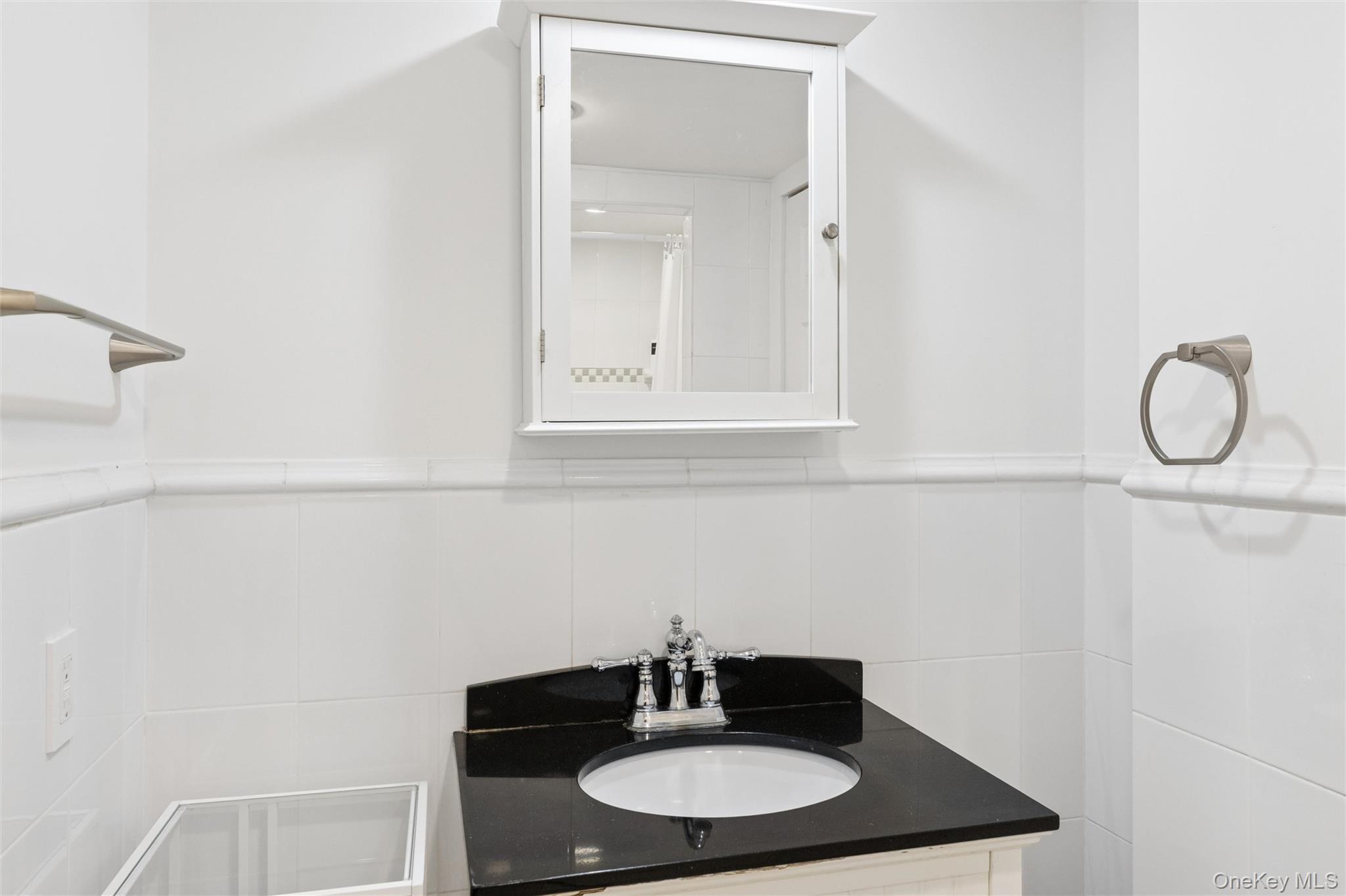 250 Oak Road – For Rent photo 13