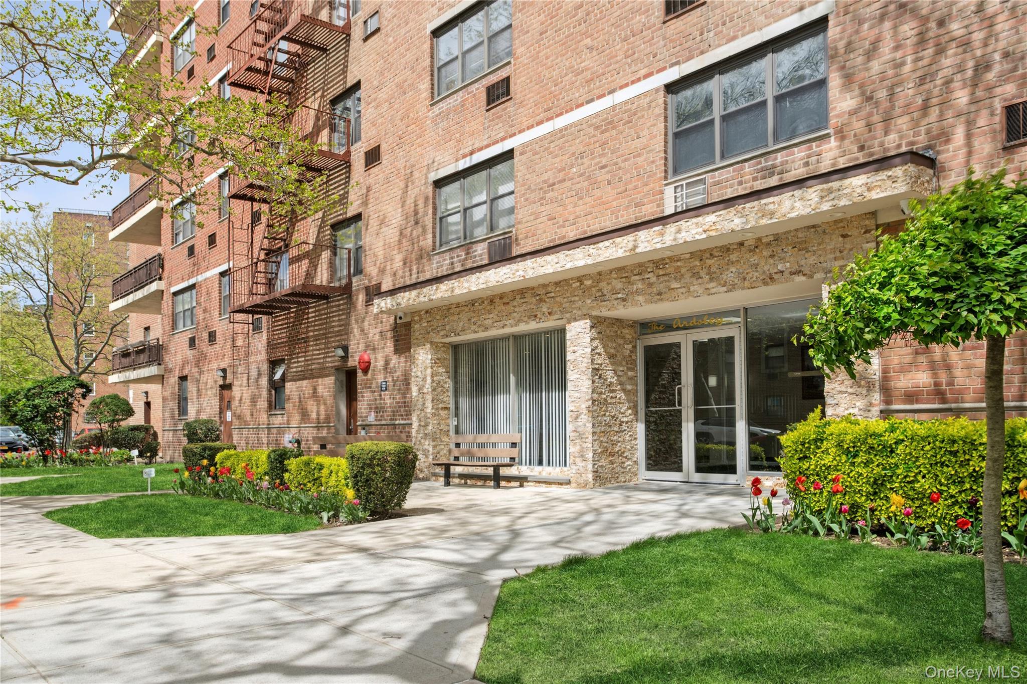 153-25 88th Street, Unit 5G photo 5