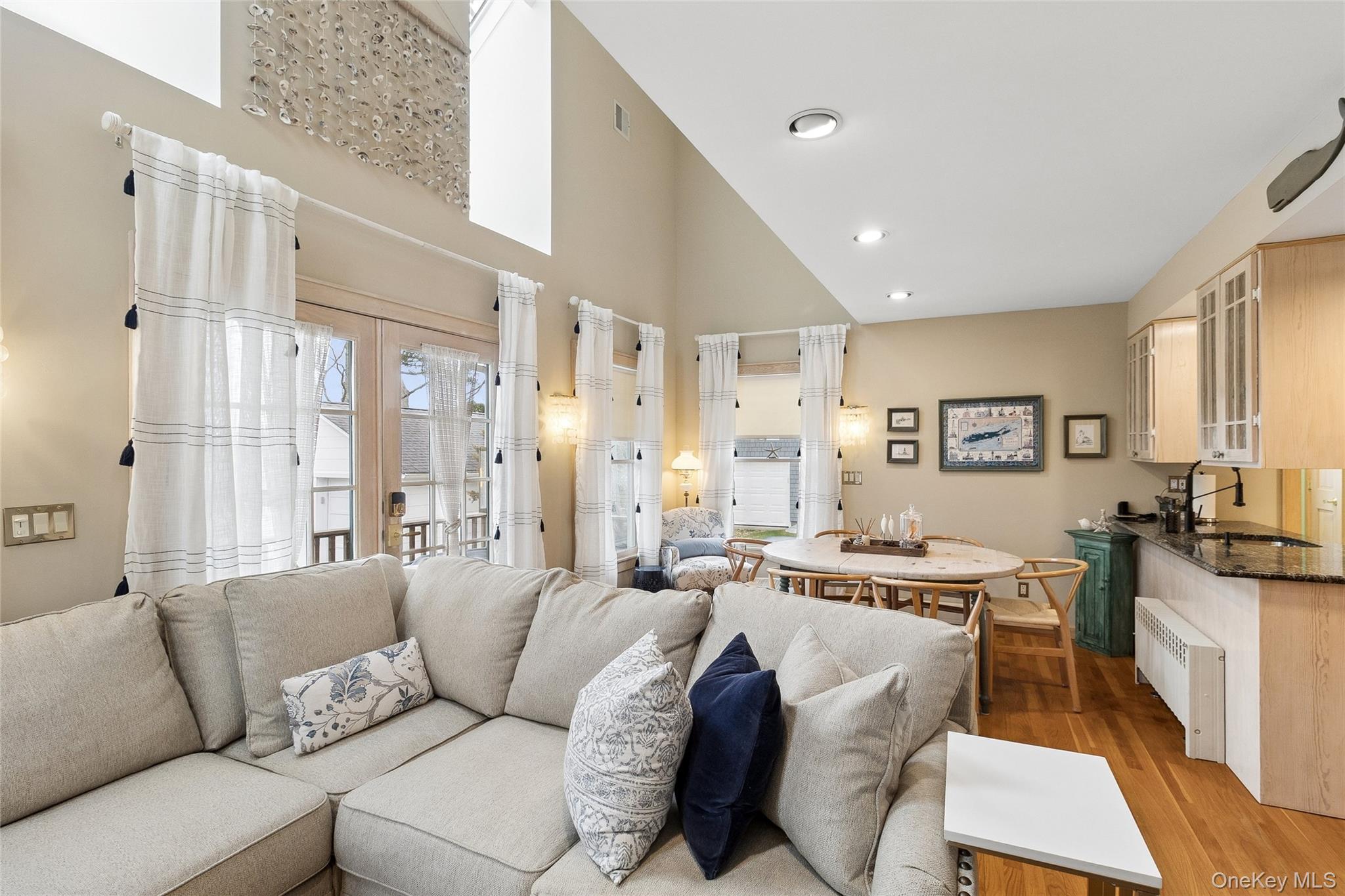 1050 Pine Avenue – For Rent photo 11