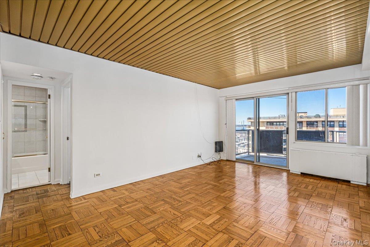 18-15 215th Street, Unit 17L photo 4
