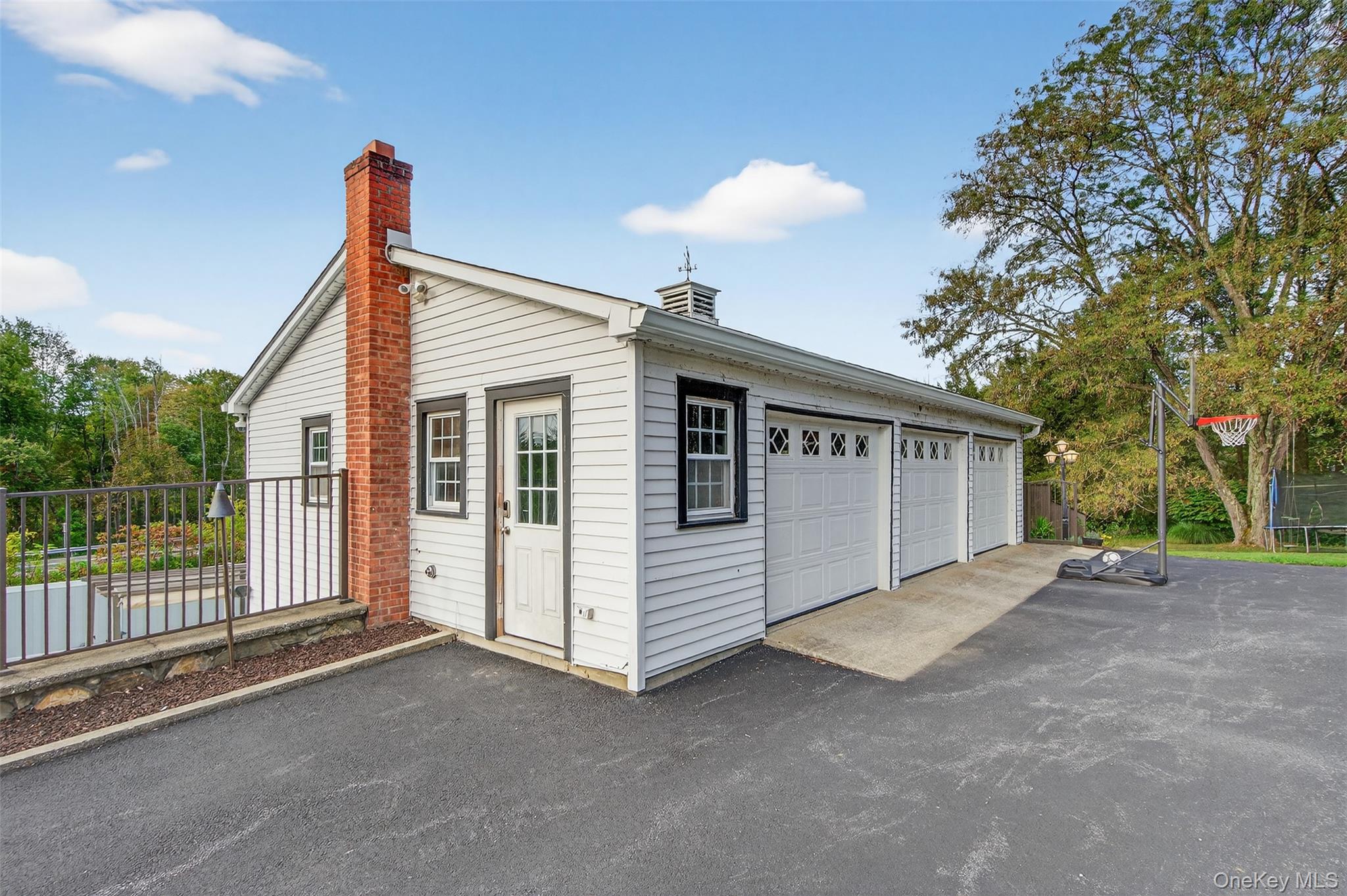 23 S Creek Road – For Sale photo 18
