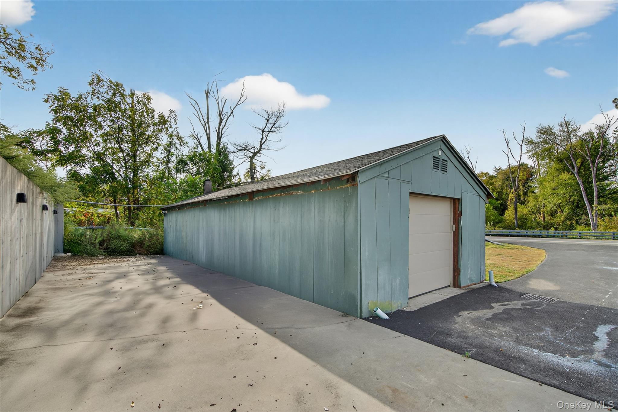 23 S Creek Road – For Sale photo 21