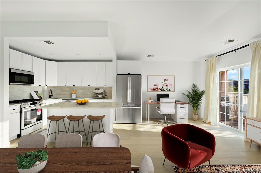 3-17 Endeavor Place, Unit C photo 2
