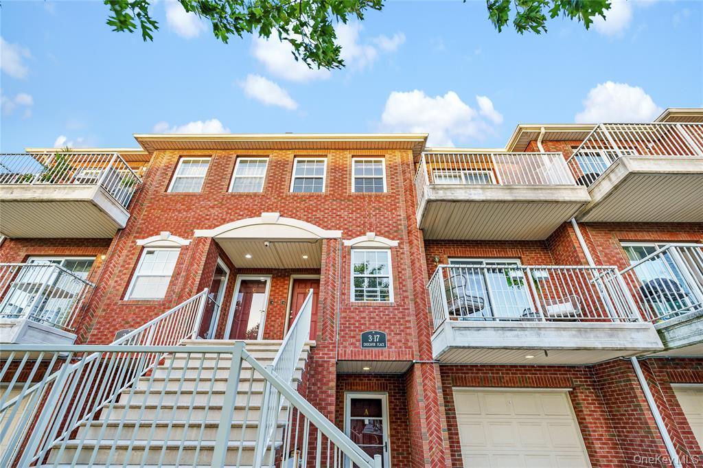 3-17 Endeavor Place, Unit C photo 14