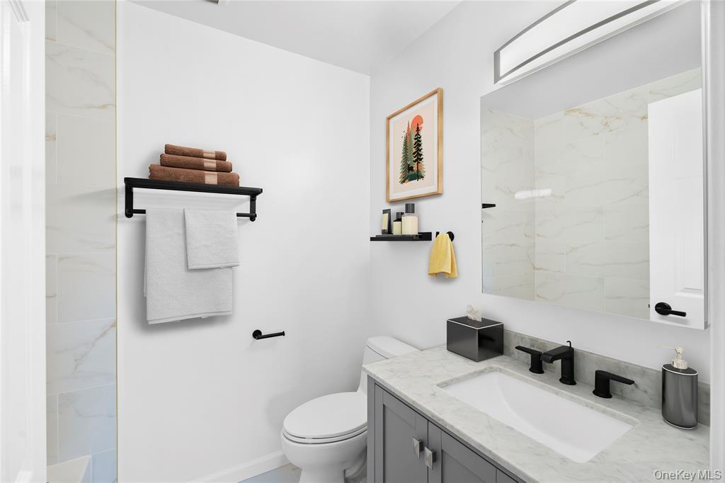 3-17 Endeavor Place, Unit C photo 8