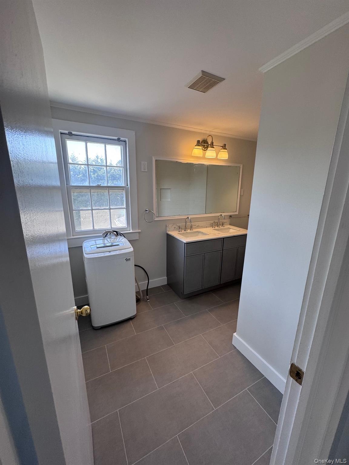323 Mill Road, Unit PH photo 2