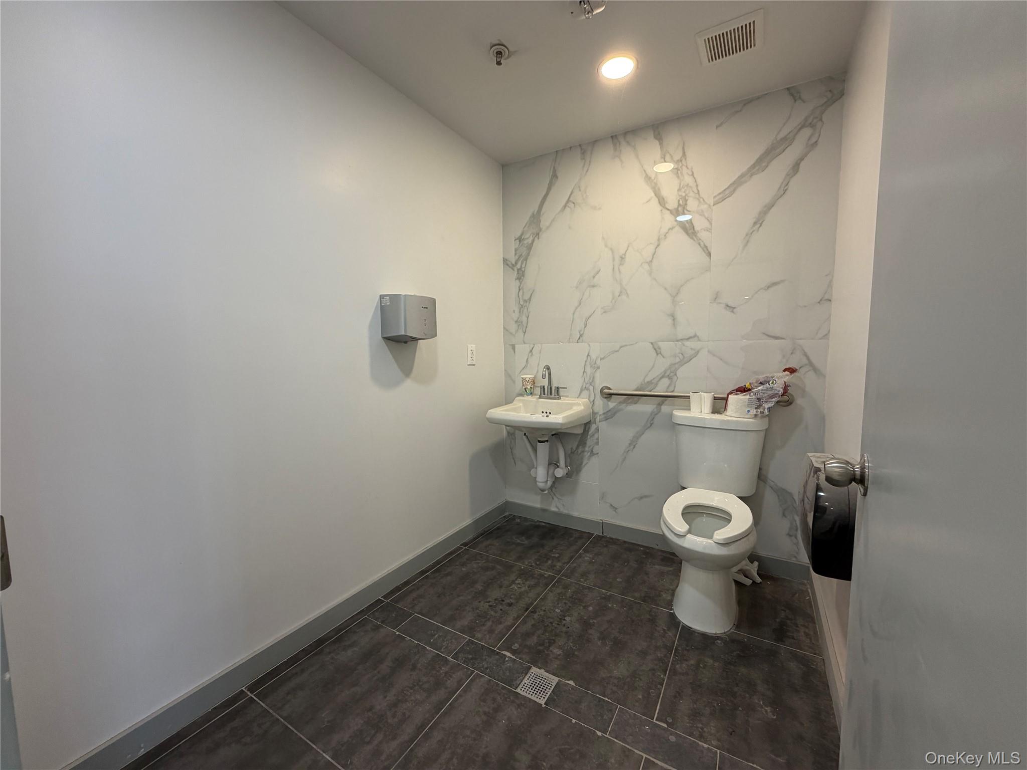 118-120 Shore Road – For Rent photo 7