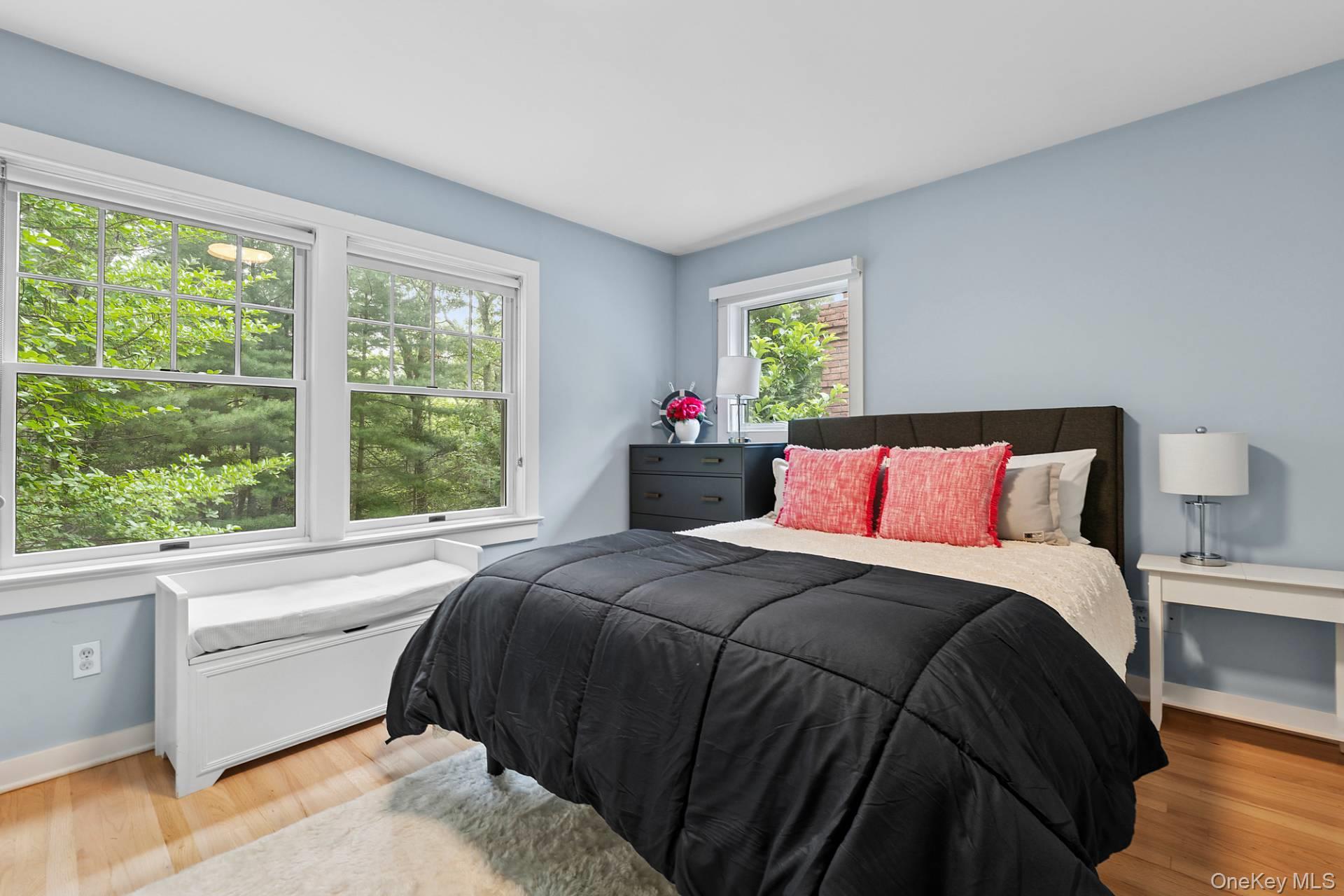 5 Spread Oak Lane – For Sale photo 14