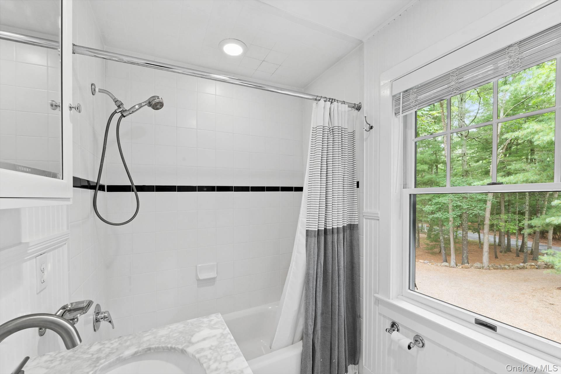 5 Spread Oak Lane – For Sale photo 13