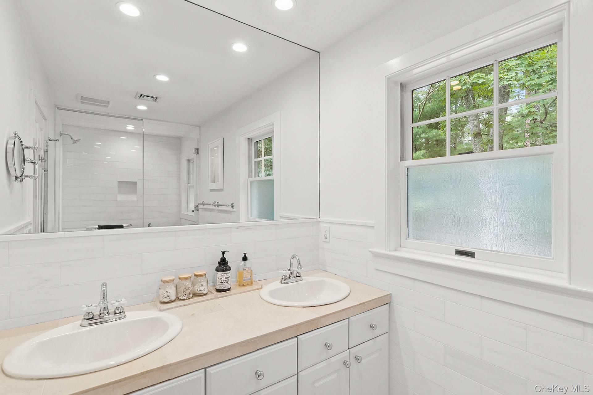 5 Spread Oak Lane – For Sale photo 17