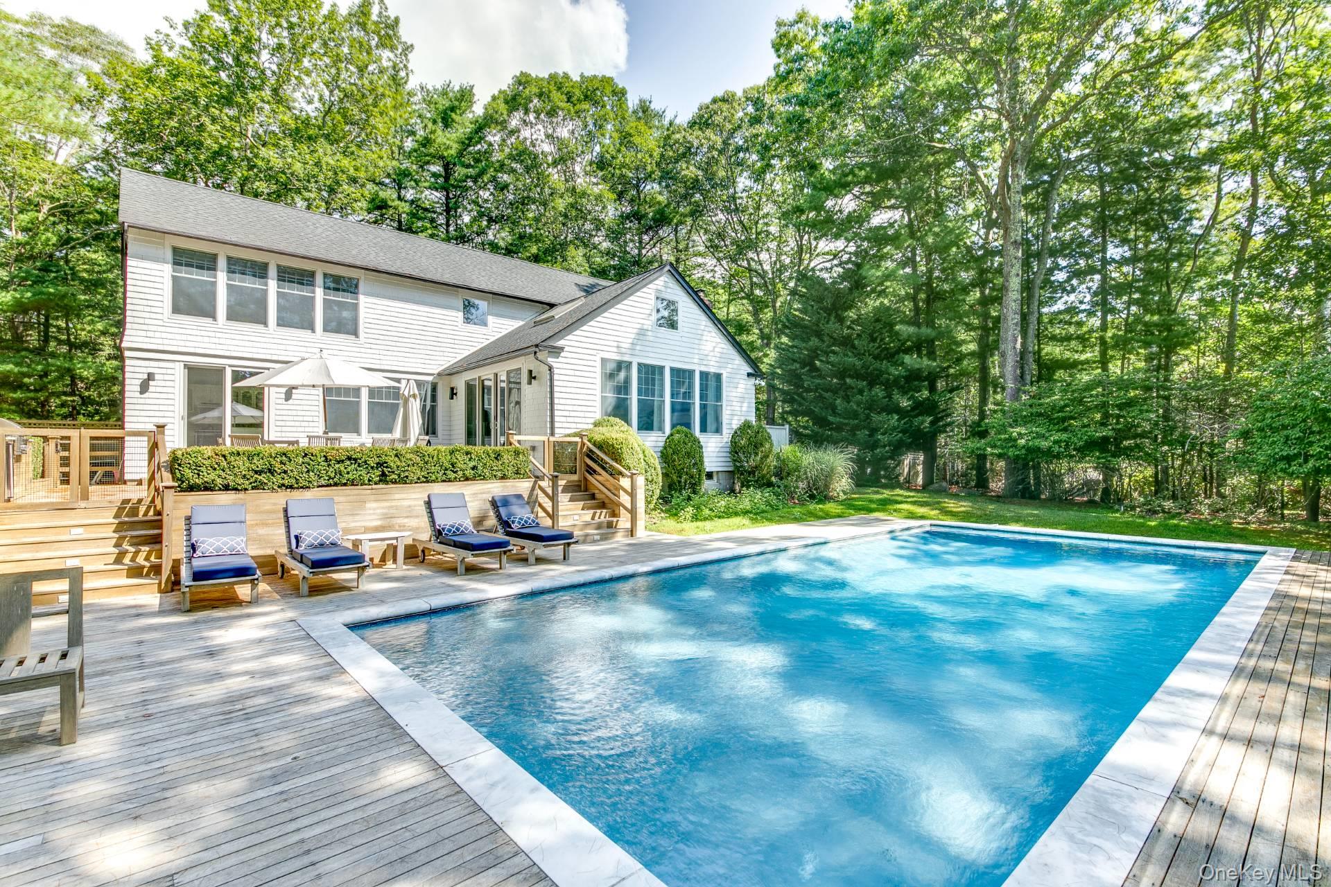 5 Spread Oak Lane – For Sale photo 2