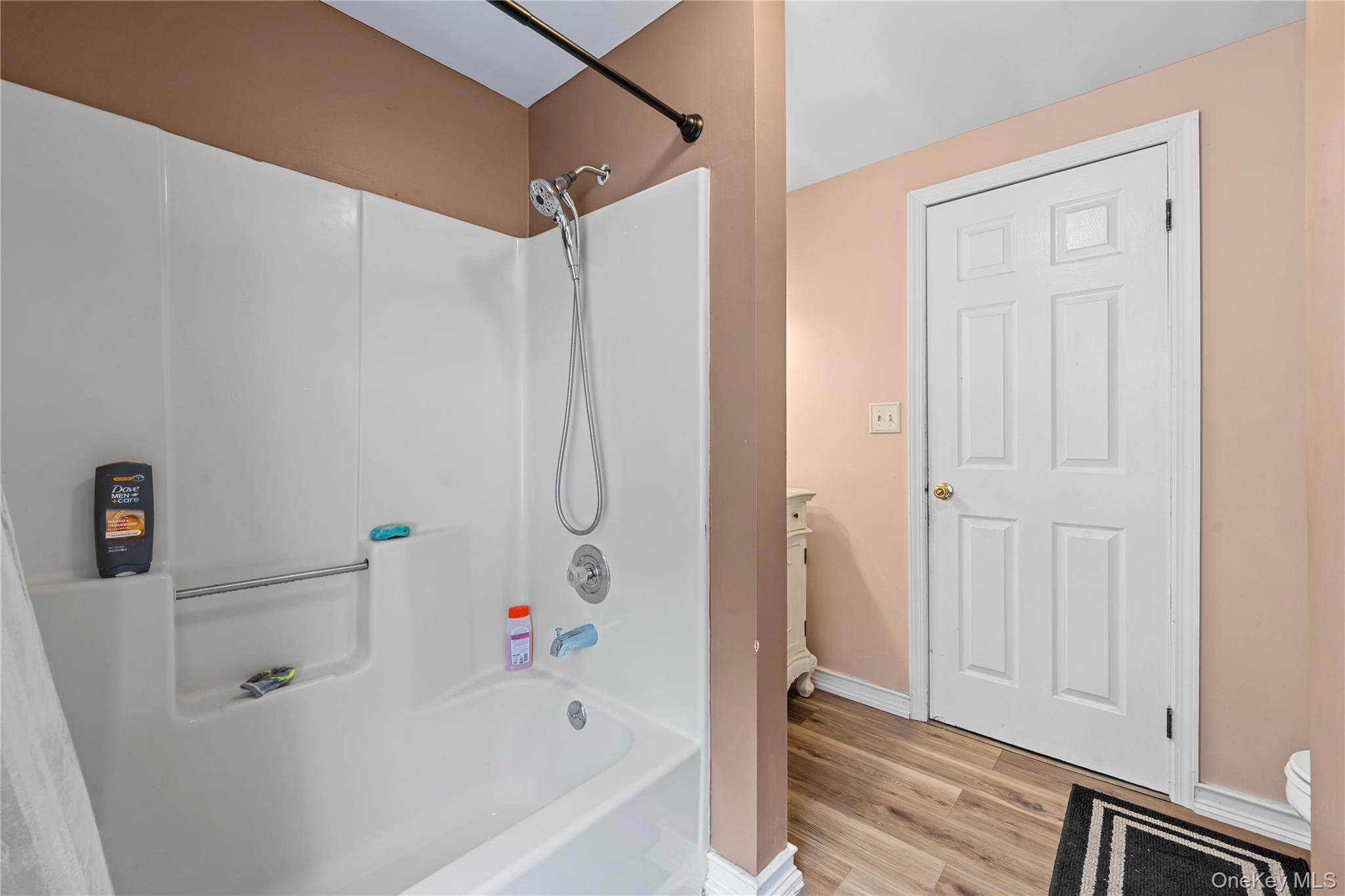 147 Horseblock Road – For Sale photo 13