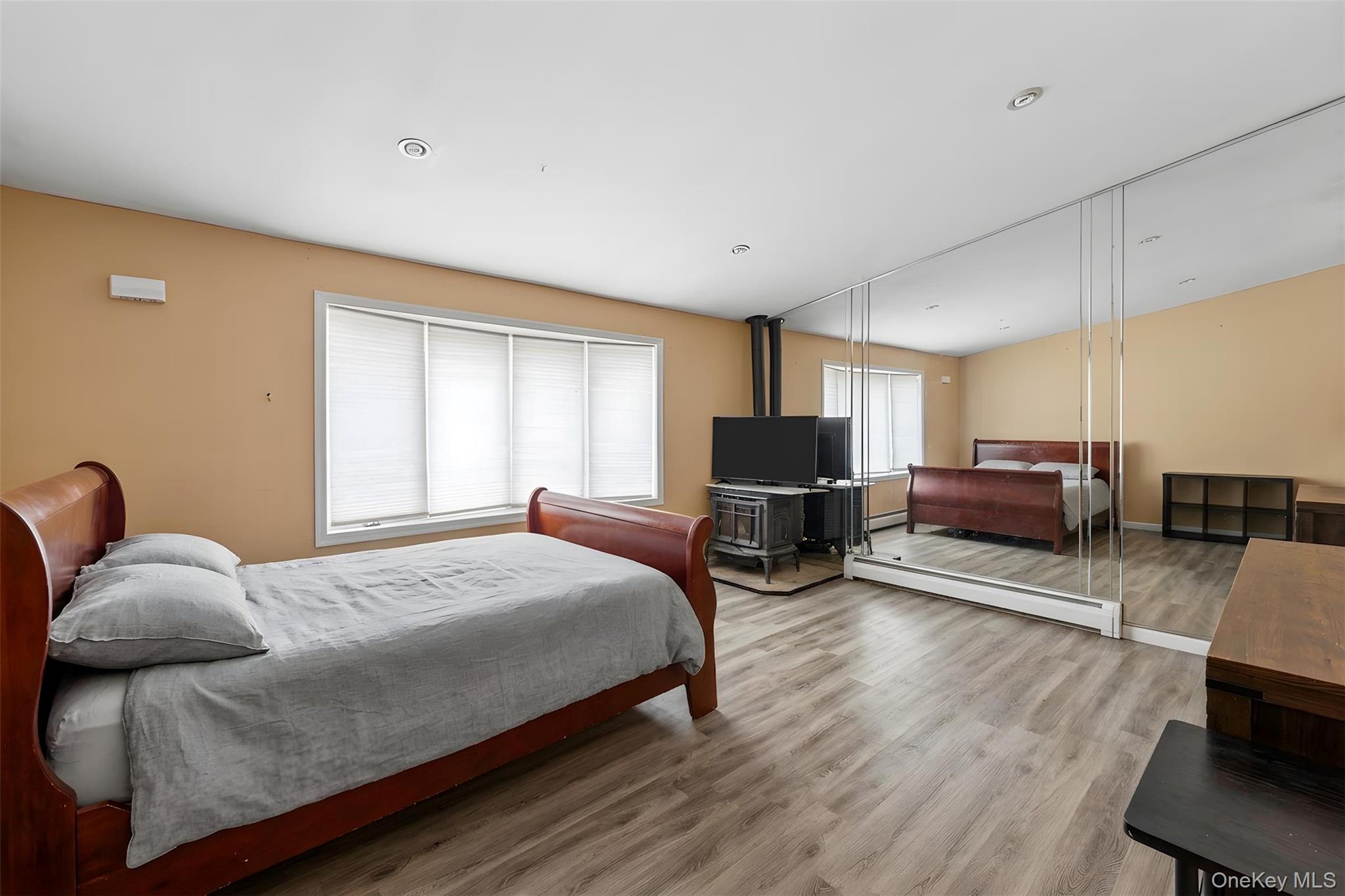 147 Horseblock Road – For Sale photo 11