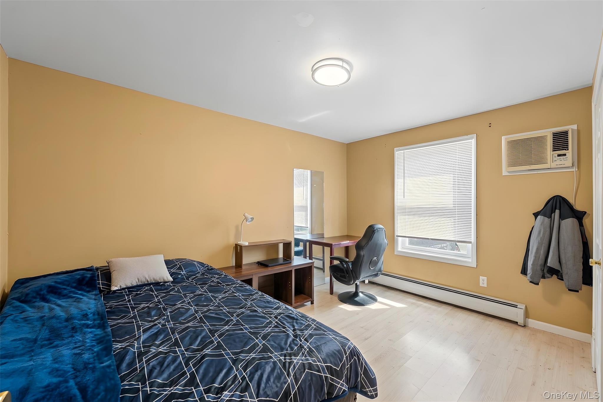 147 Horseblock Road – For Sale photo 10