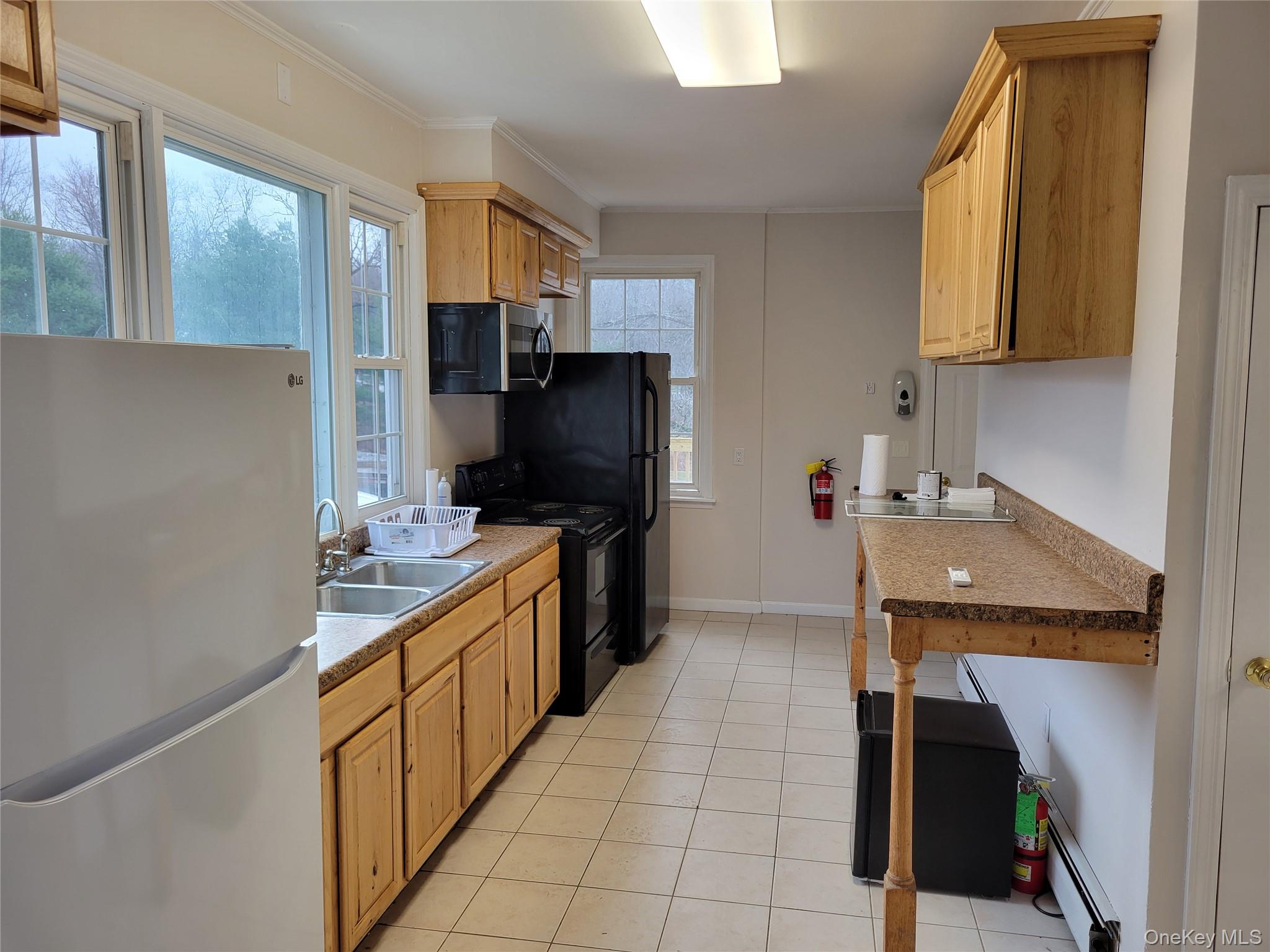 22 Sarah Wells Trail – For Sale photo 10