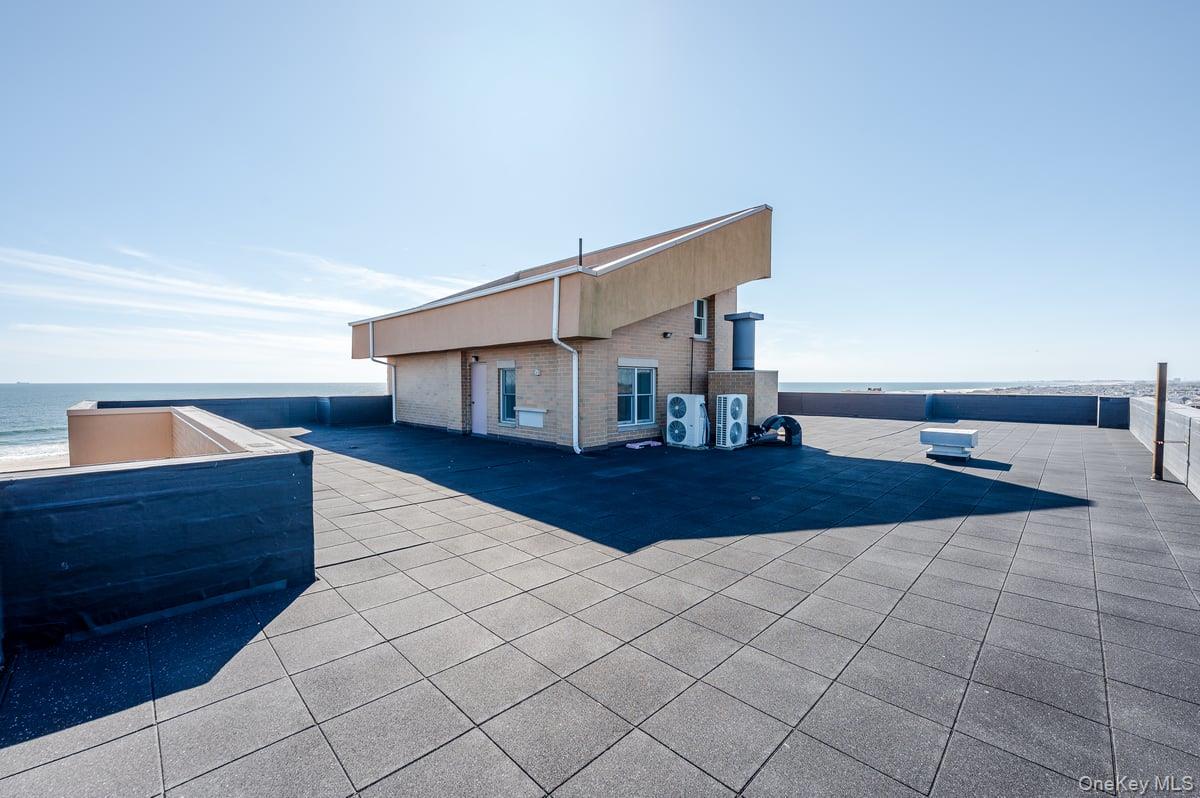 661 W Broadway, Unit 401 photo 40