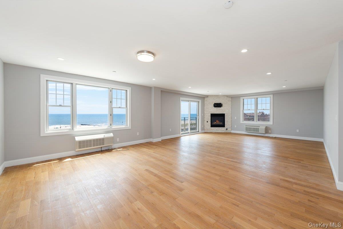 661 W Broadway, Unit 401 photo 5