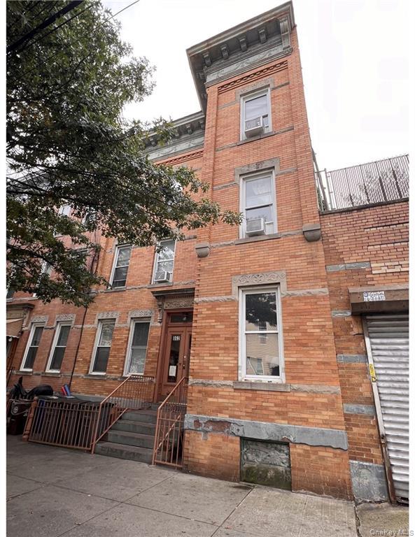 862 Woodward Avenue – For Sale photo 2