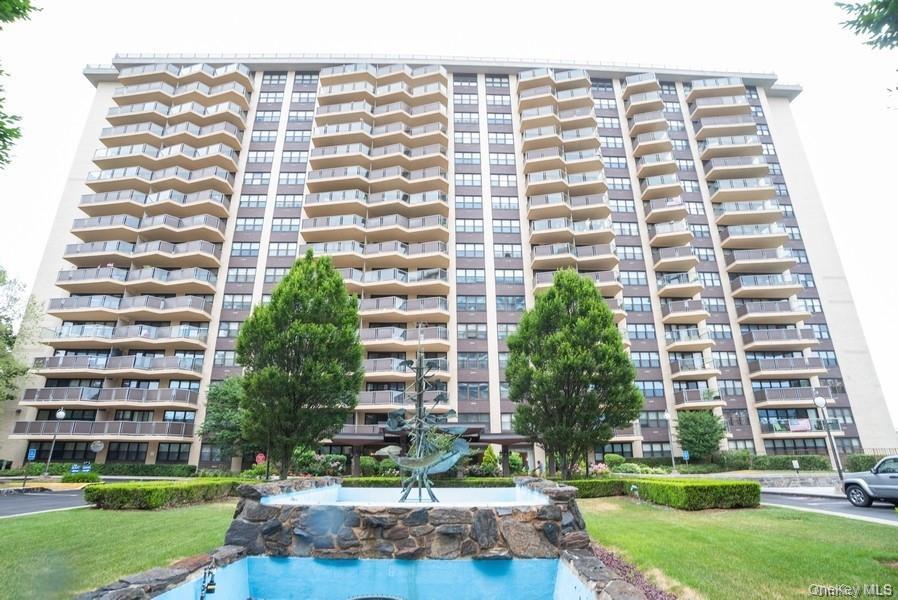 1815 215th Street, Unit 16J photo 7