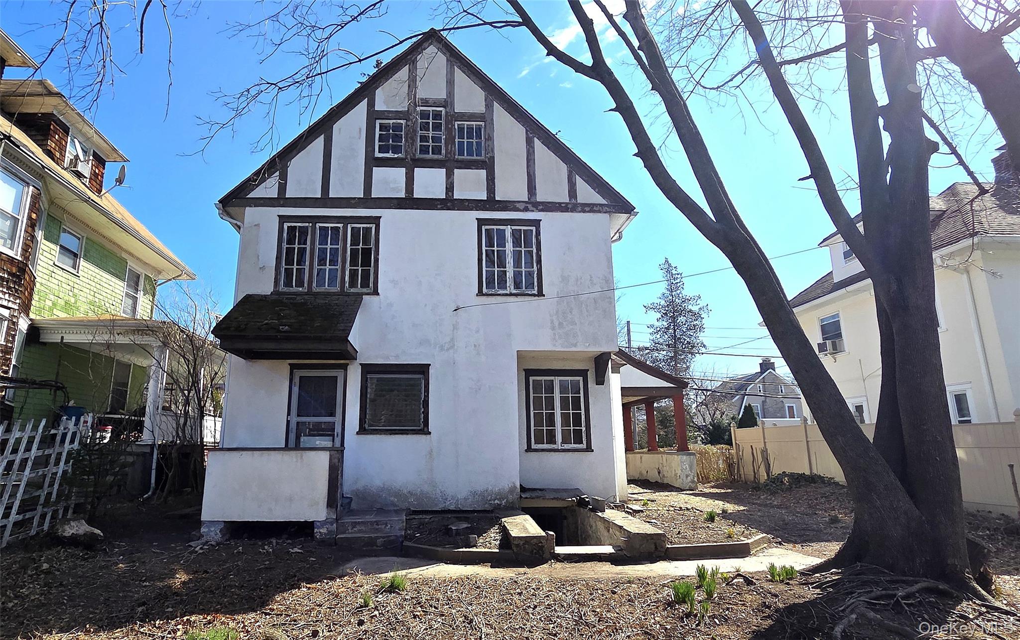 540 Webster Avenue – For Sale photo 2
