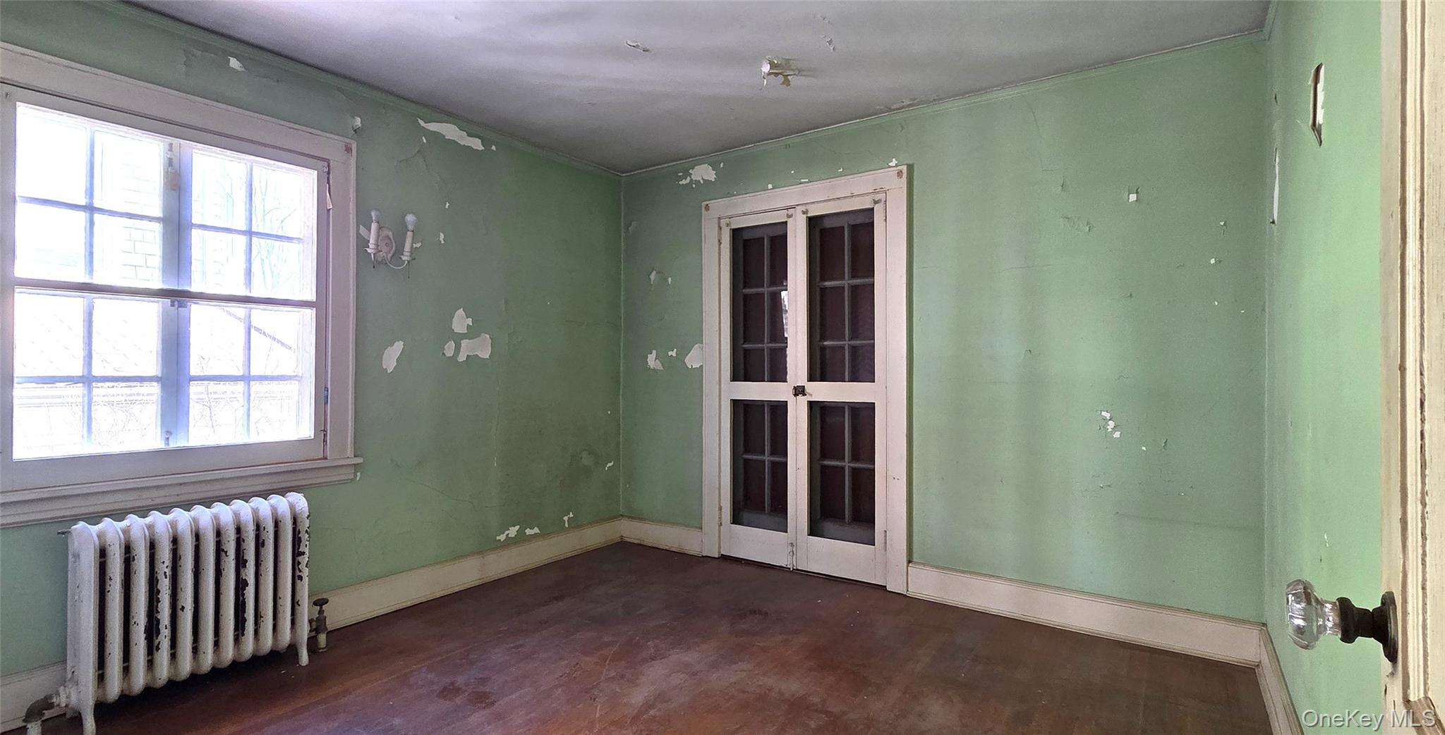 540 Webster Avenue – For Sale photo 10