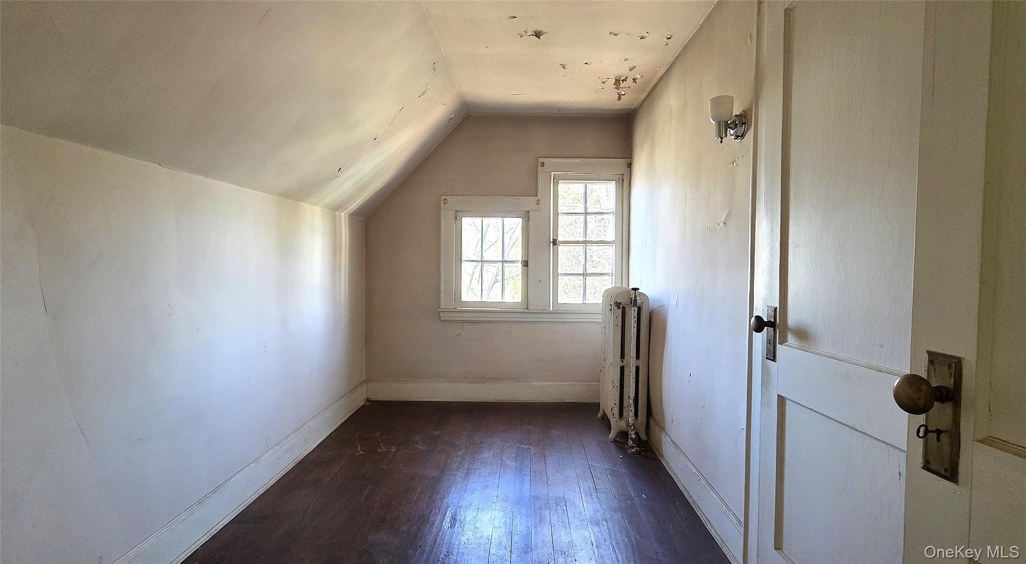 540 Webster Avenue – For Sale photo 13