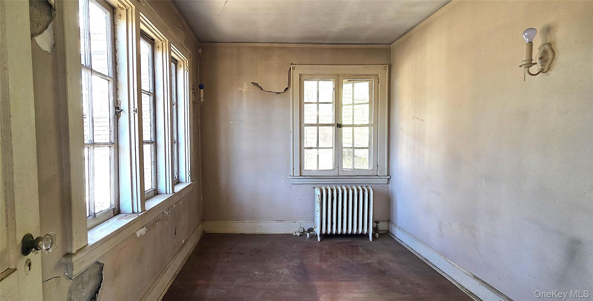 540 Webster Avenue – For Sale photo 12