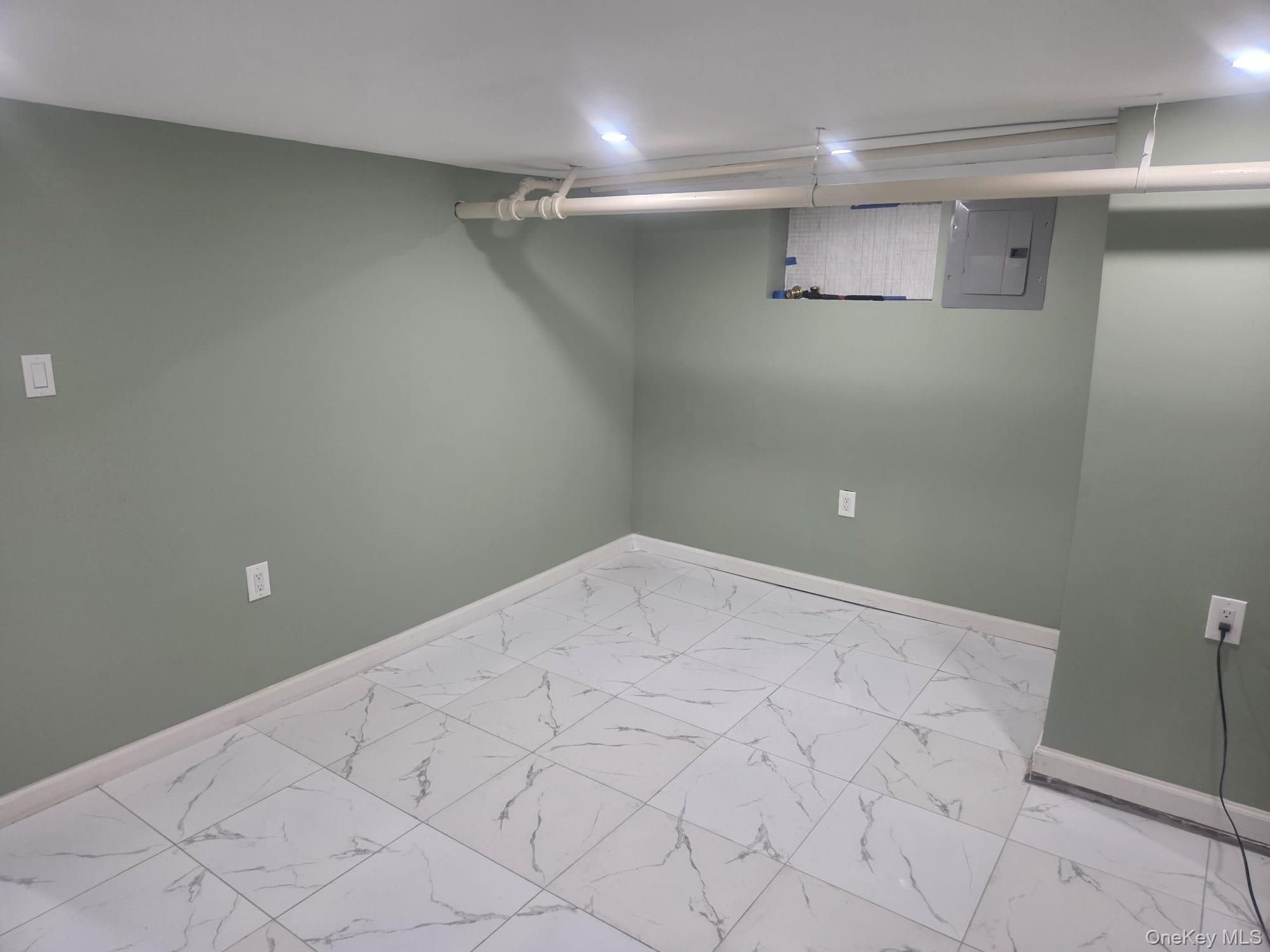 132-04 95th Avenue – For Sale photo 3