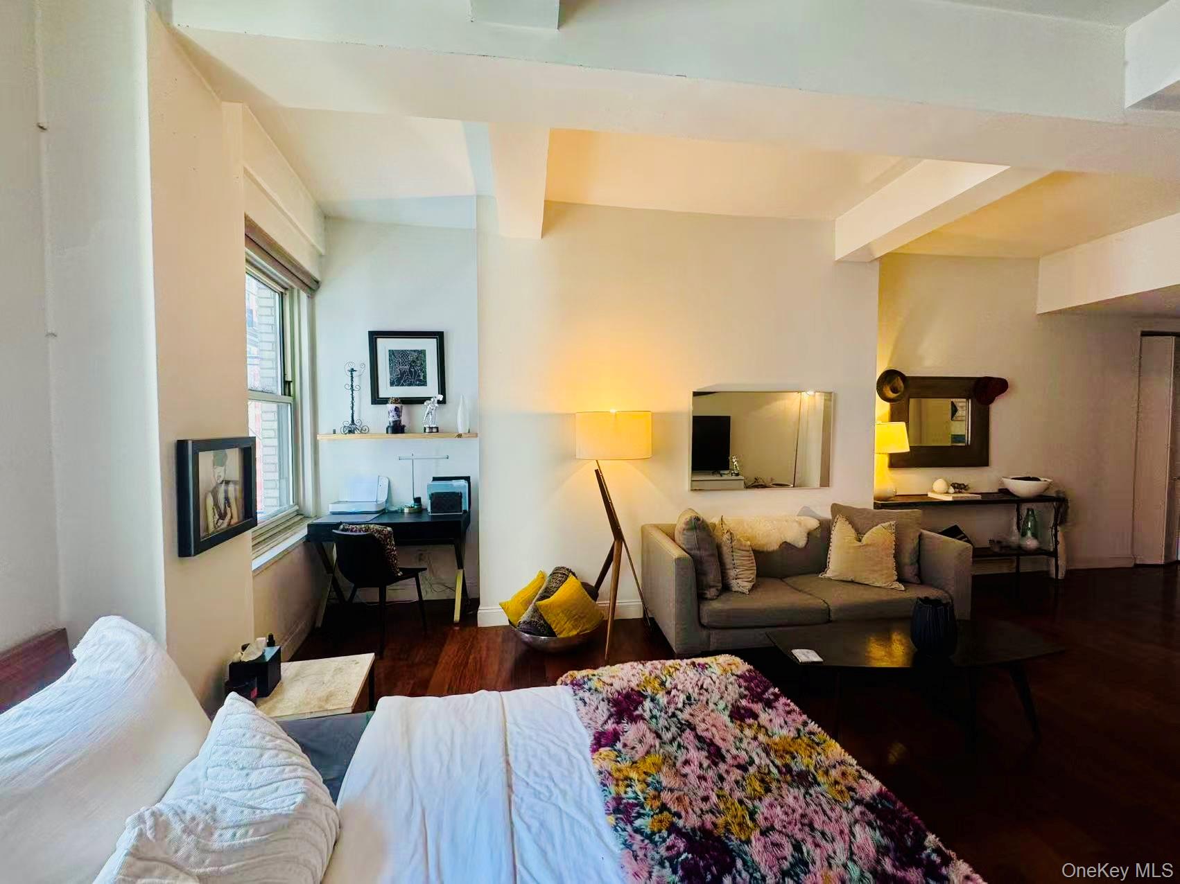88 Greenwich Street, Unit 1305 photo 9