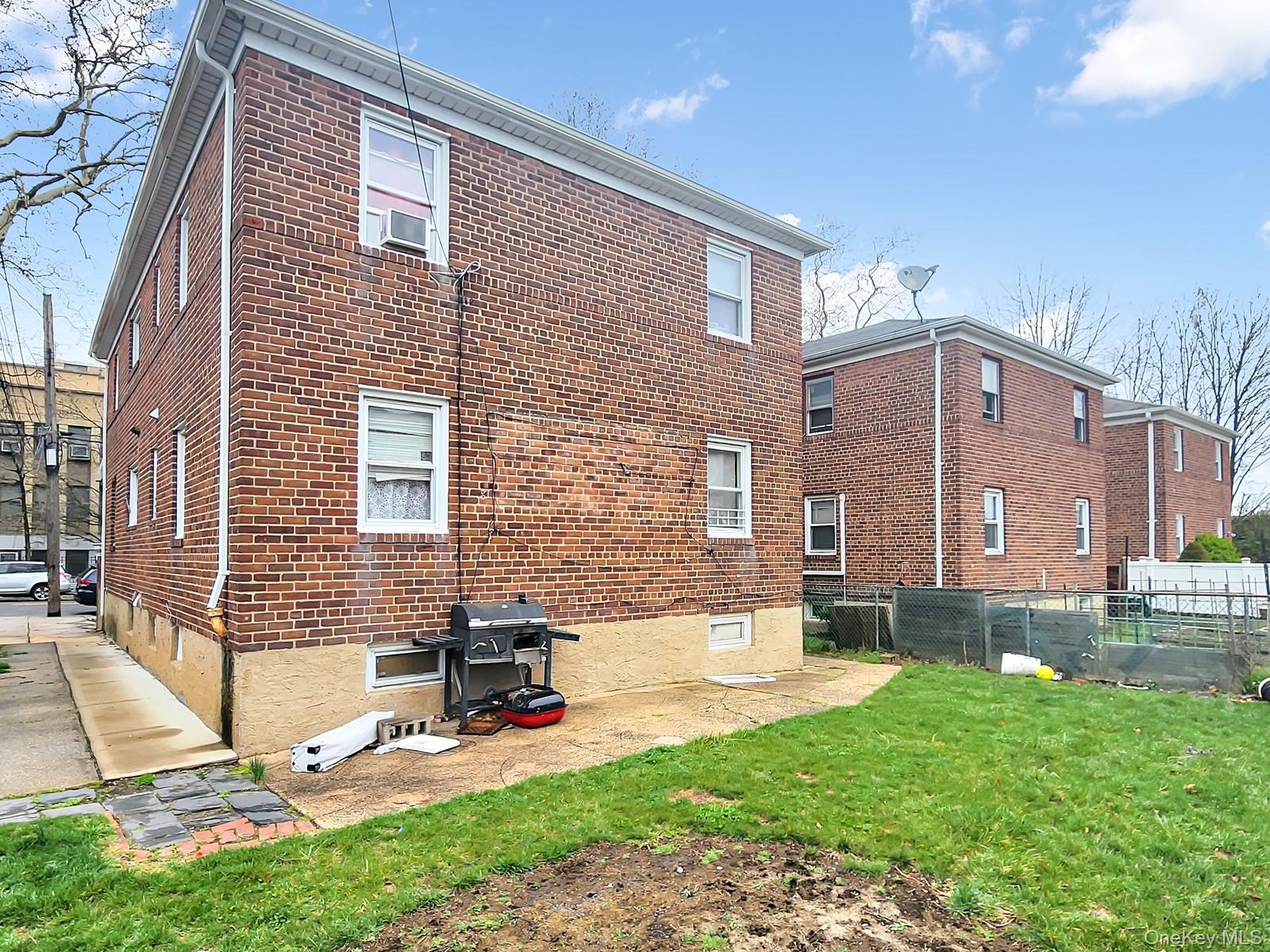192-14 35th Avenue – For Sale photo 3
