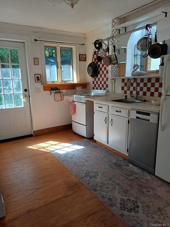 3 Lakeview Drive W – For Sale