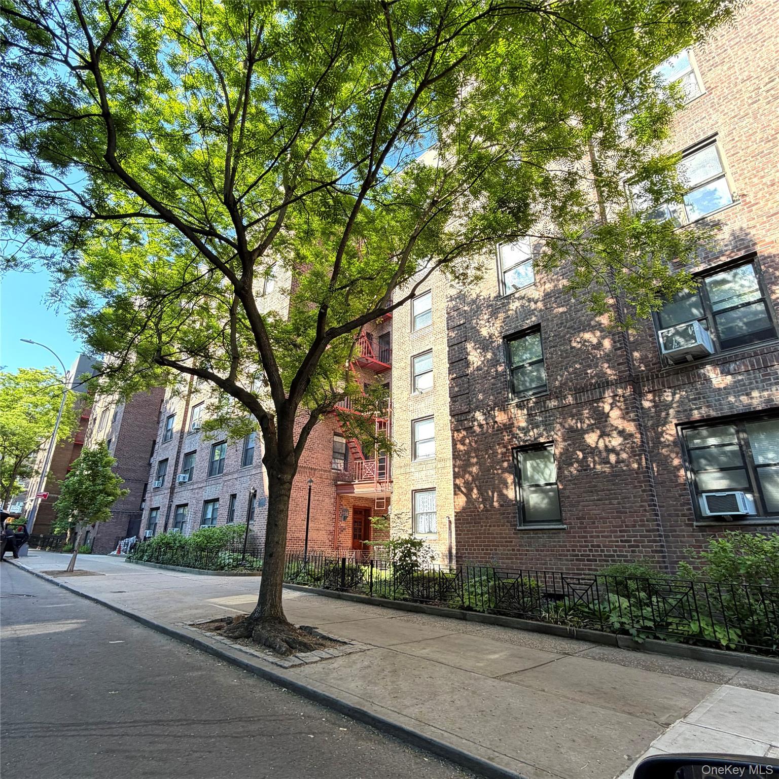 34-20 78th St, Unit 1E