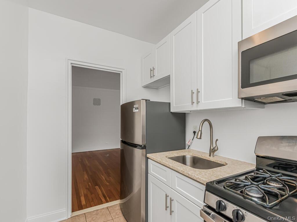 55 E 190 Street, Unit 57 photo 4