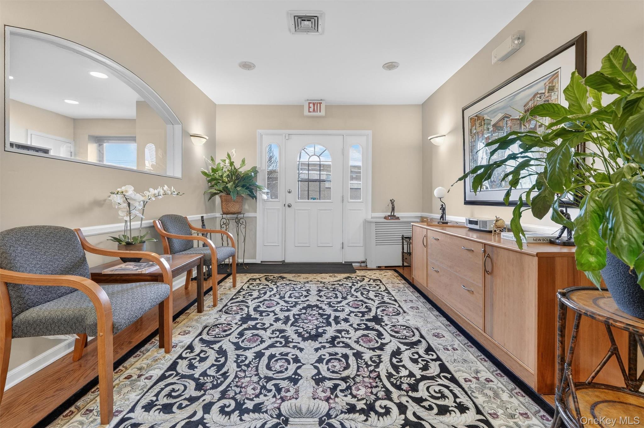 10 Nosband Avenue, Unit 1L photo 11