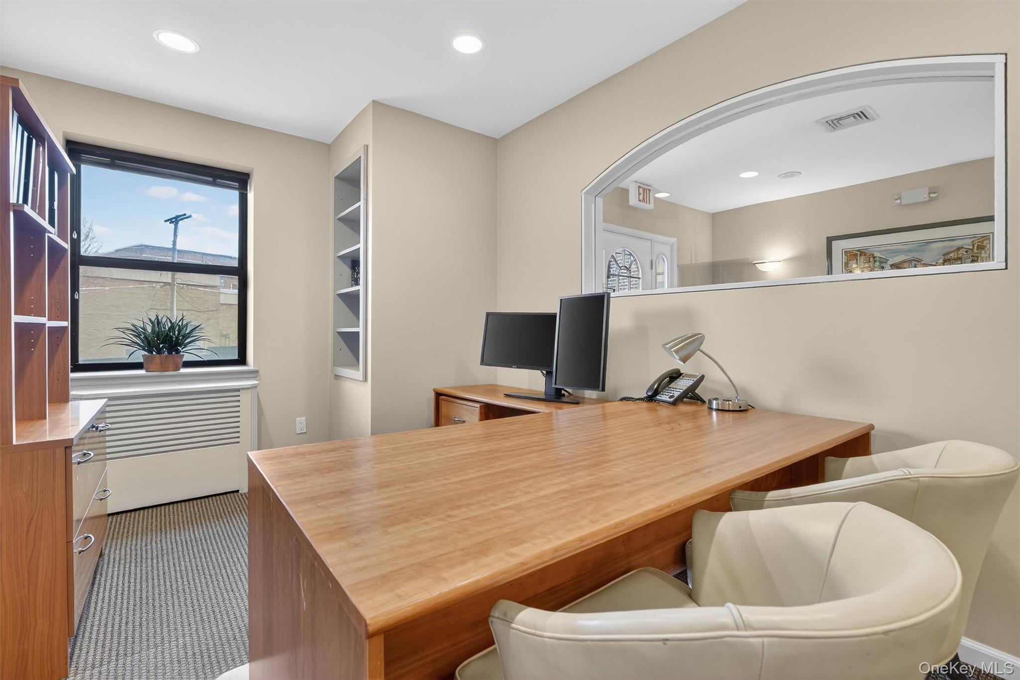 10 Nosband Avenue, Unit 1L photo 24