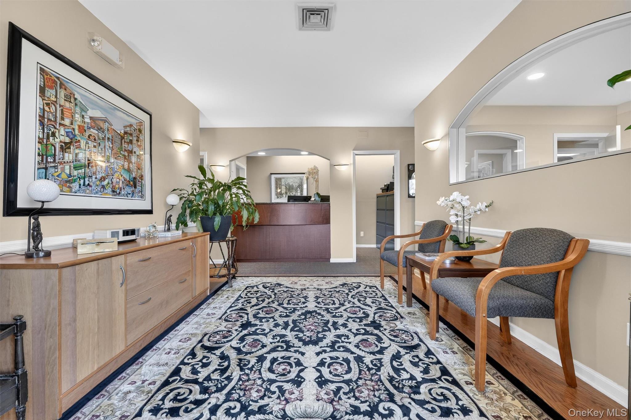 10 Nosband Avenue, Unit 1L photo 6