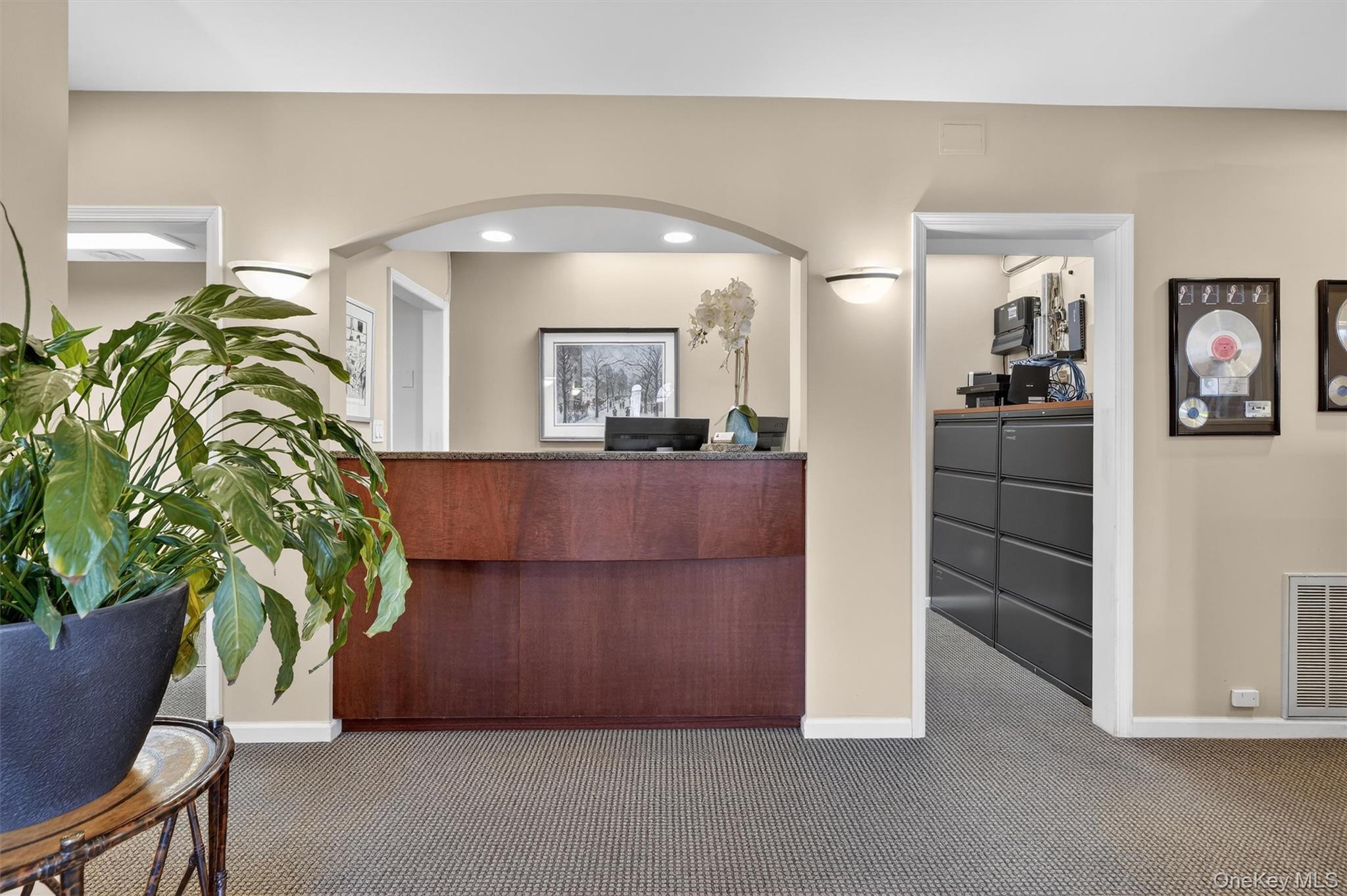 10 Nosband Avenue, Unit 1L photo 8