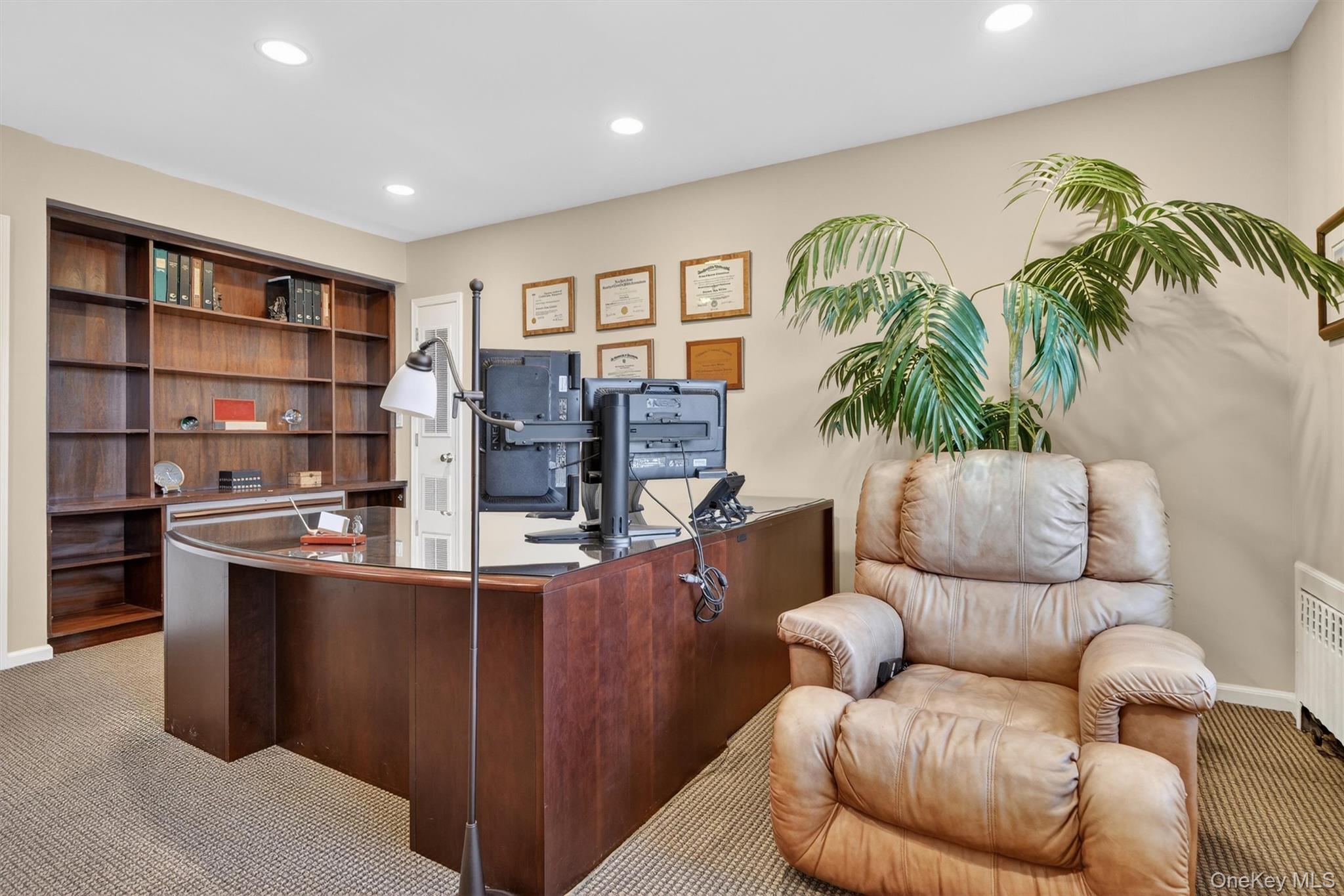 10 Nosband Avenue, Unit 1L photo 30