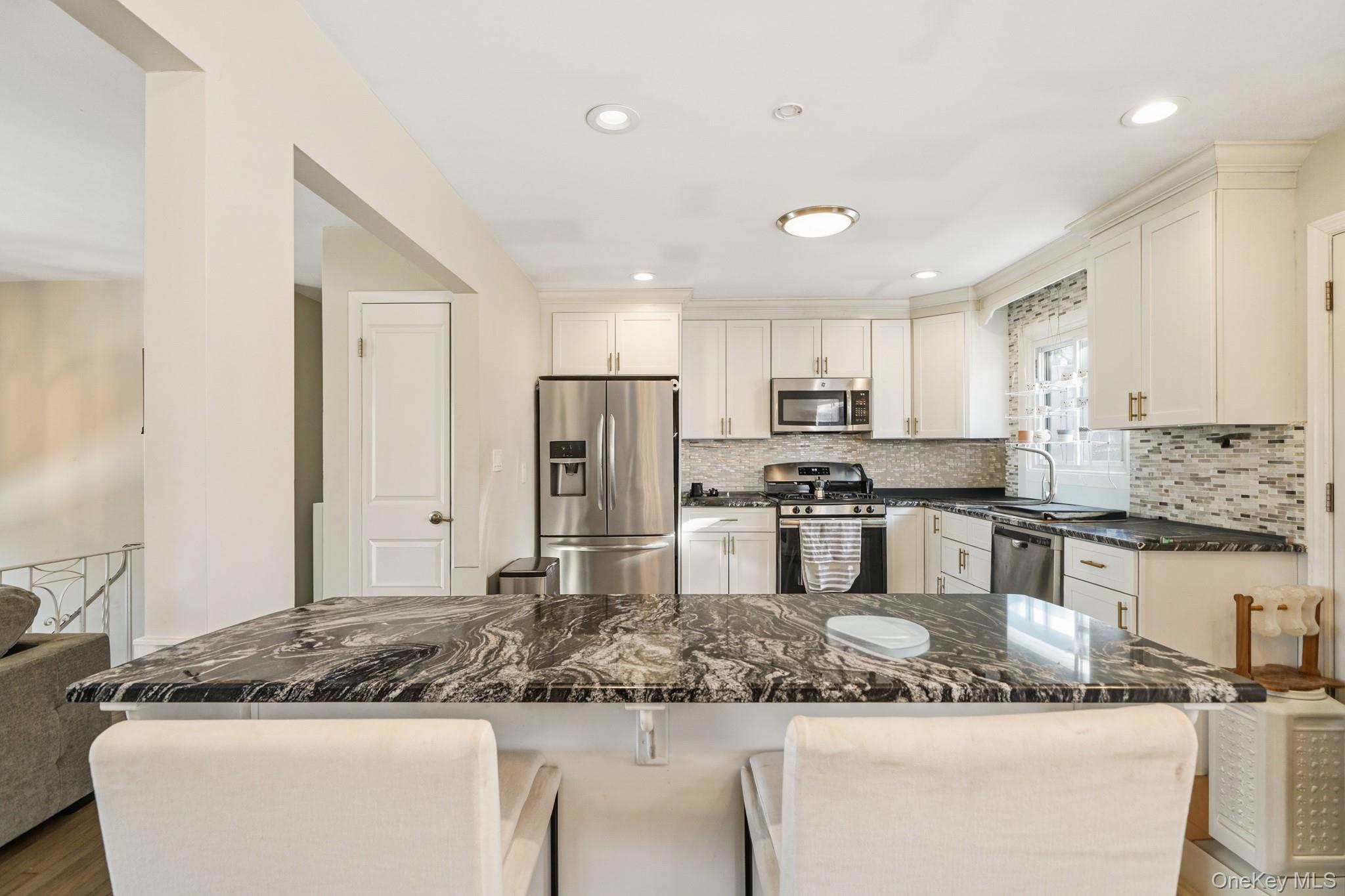 14 Dickinson Avenue – For Sale photo 12